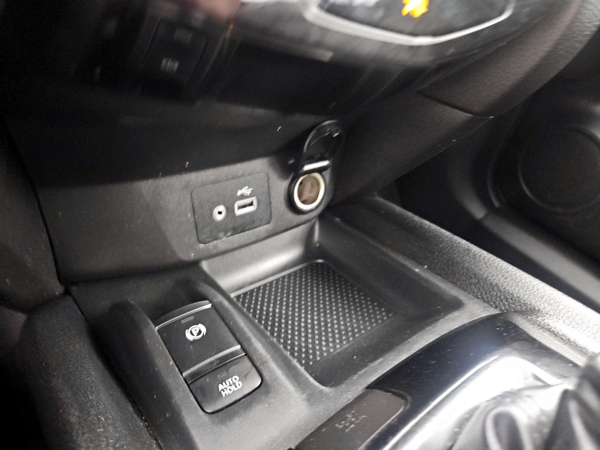 Thumbnail: 2022 Nissan Rogue Sport - 18