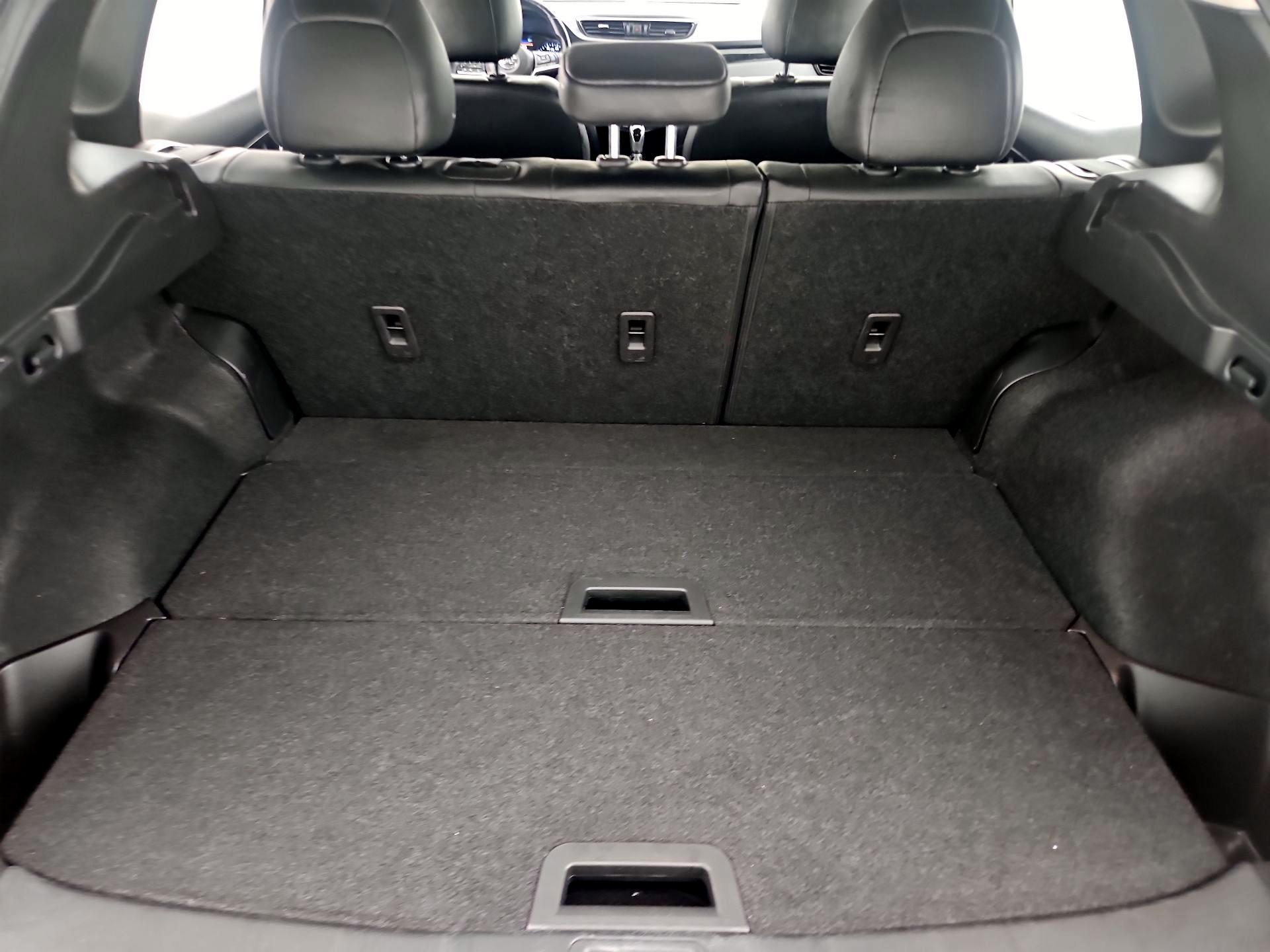 Thumbnail: 2022 Nissan Rogue Sport - 20