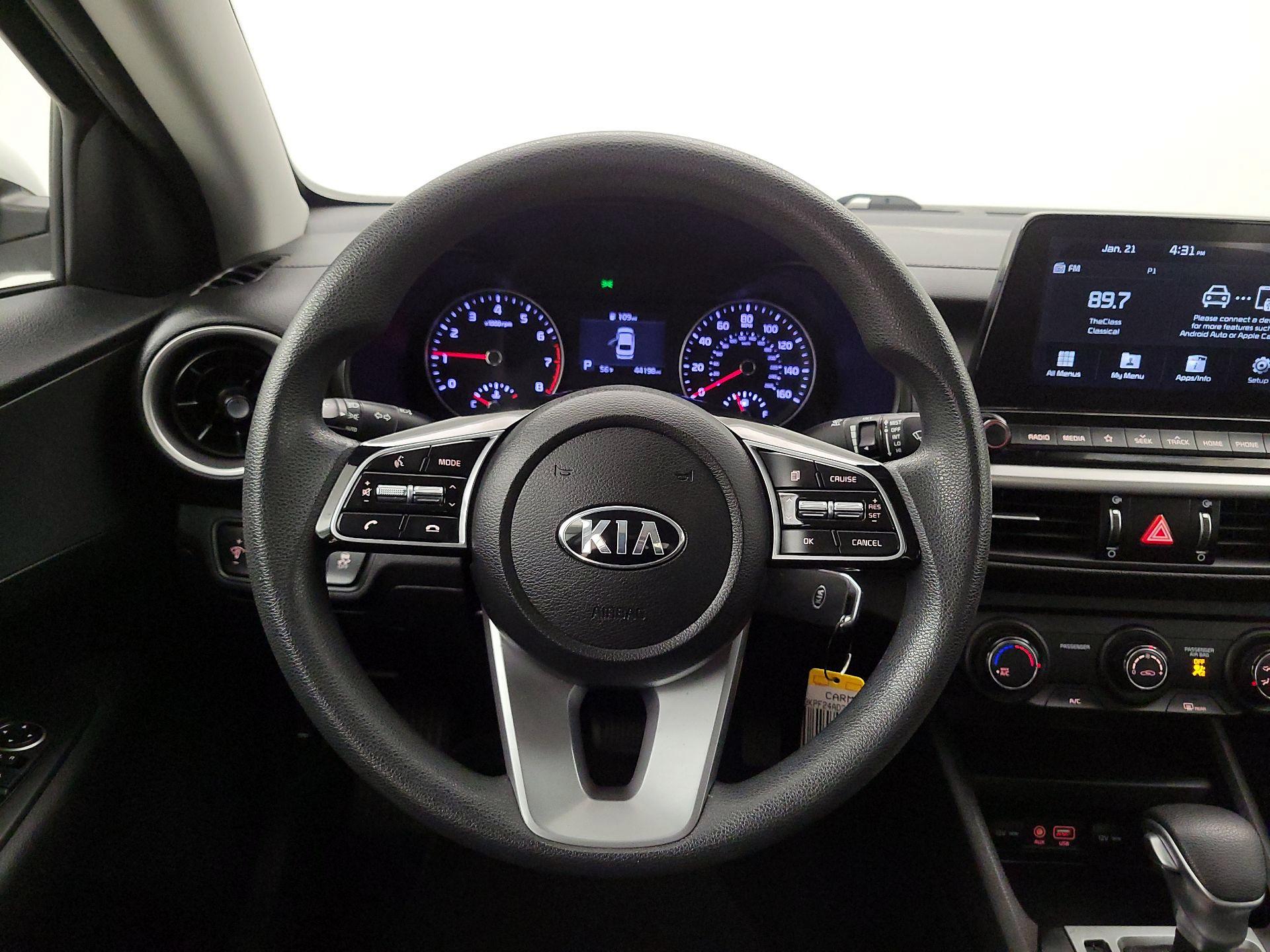 Thumbnail: 2020 Kia Forte - 10