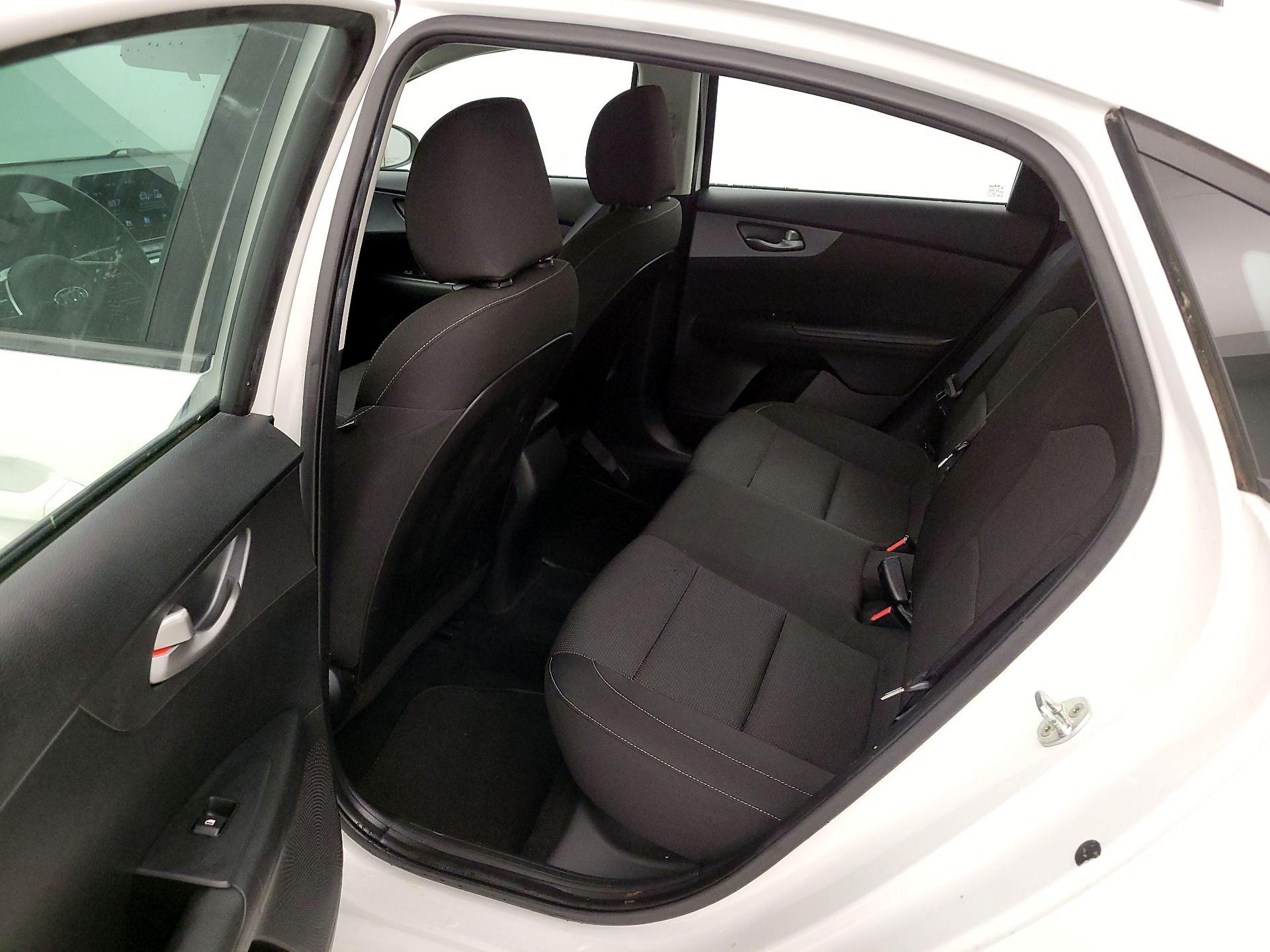 Thumbnail: 2020 Kia Forte - 19