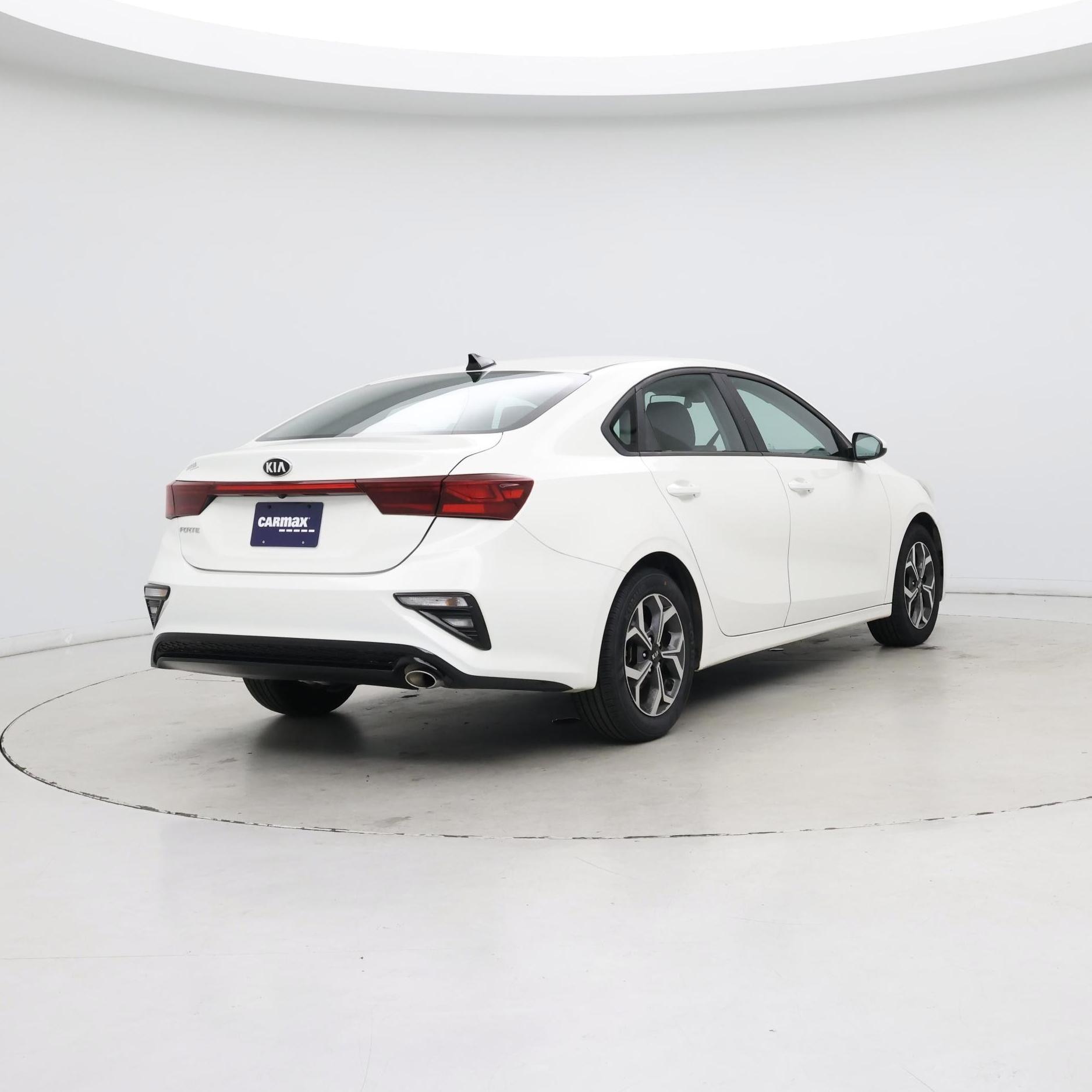 Thumbnail: 2020 Kia Forte - 8