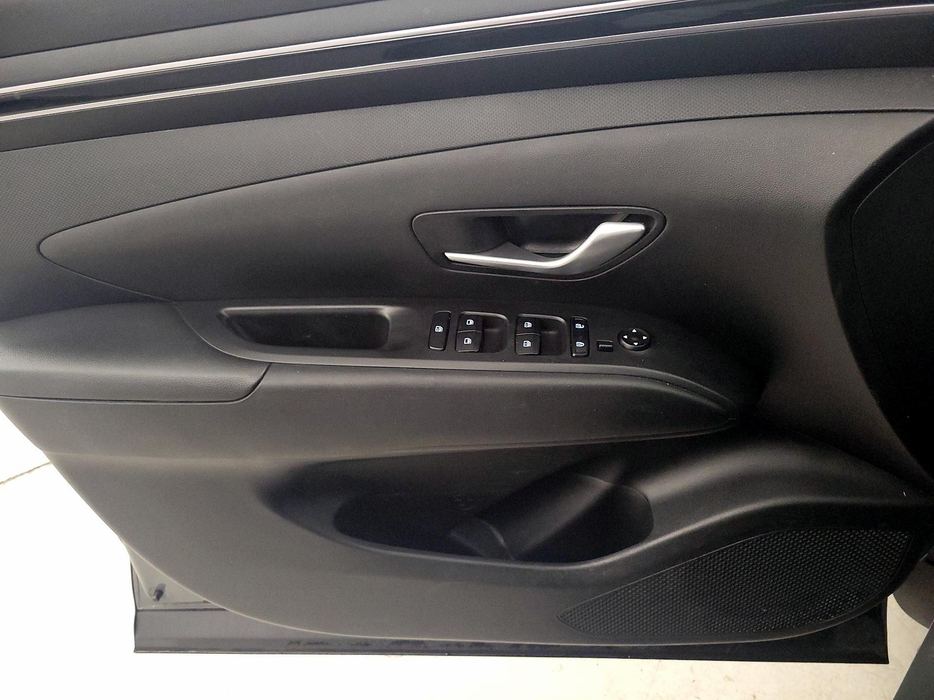 Thumbnail: 2023 Hyundai Santa Cruz - 12