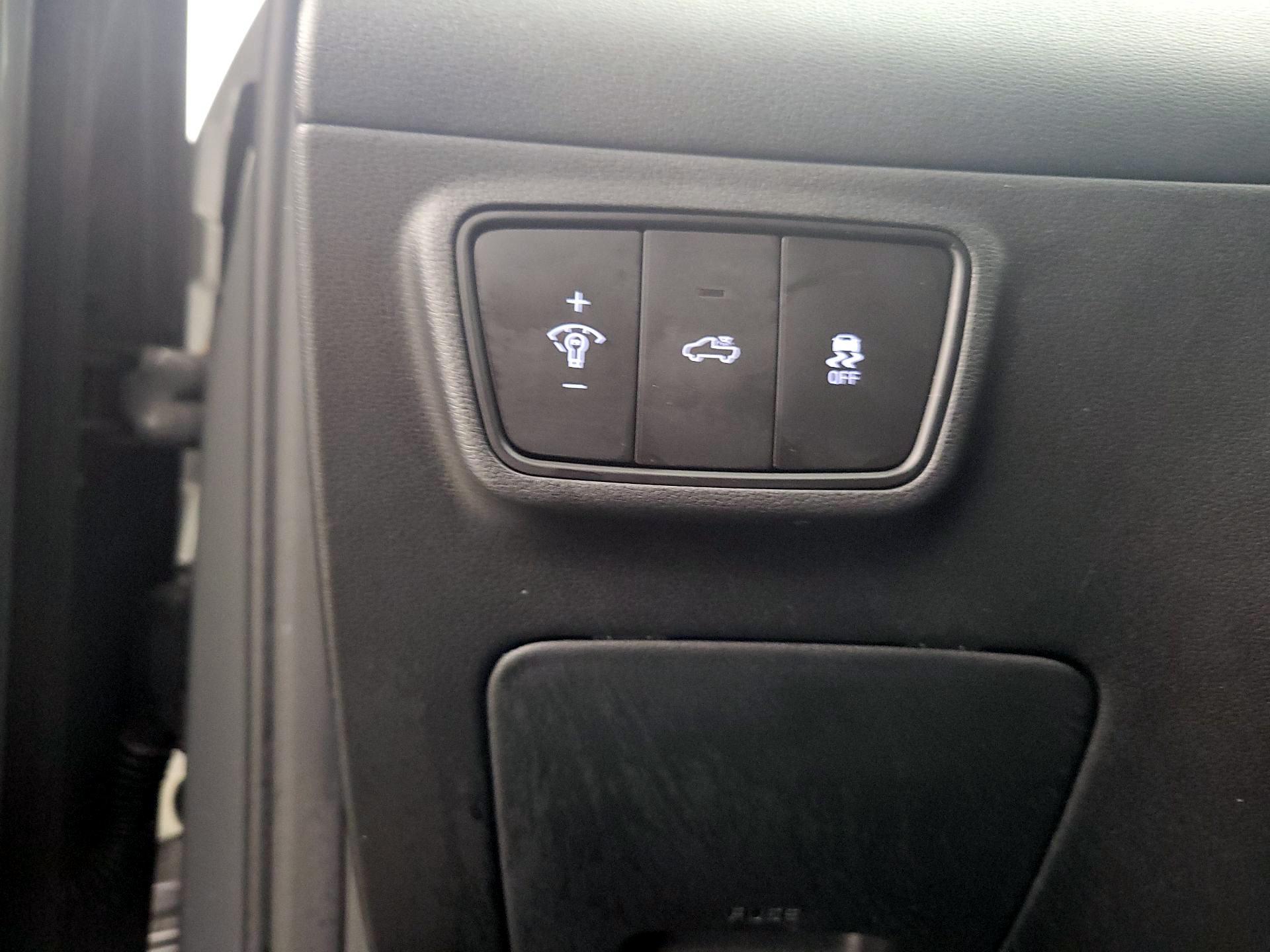 Thumbnail: 2023 Hyundai Santa Cruz - 13