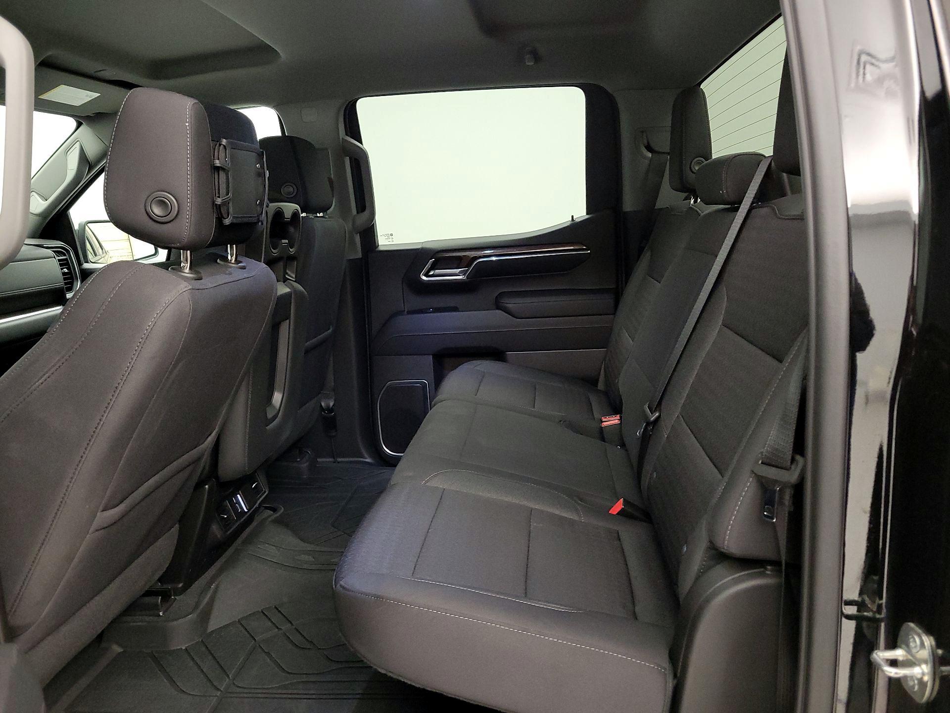 Thumbnail: 2023 Chevrolet Silverado 1500 - 19