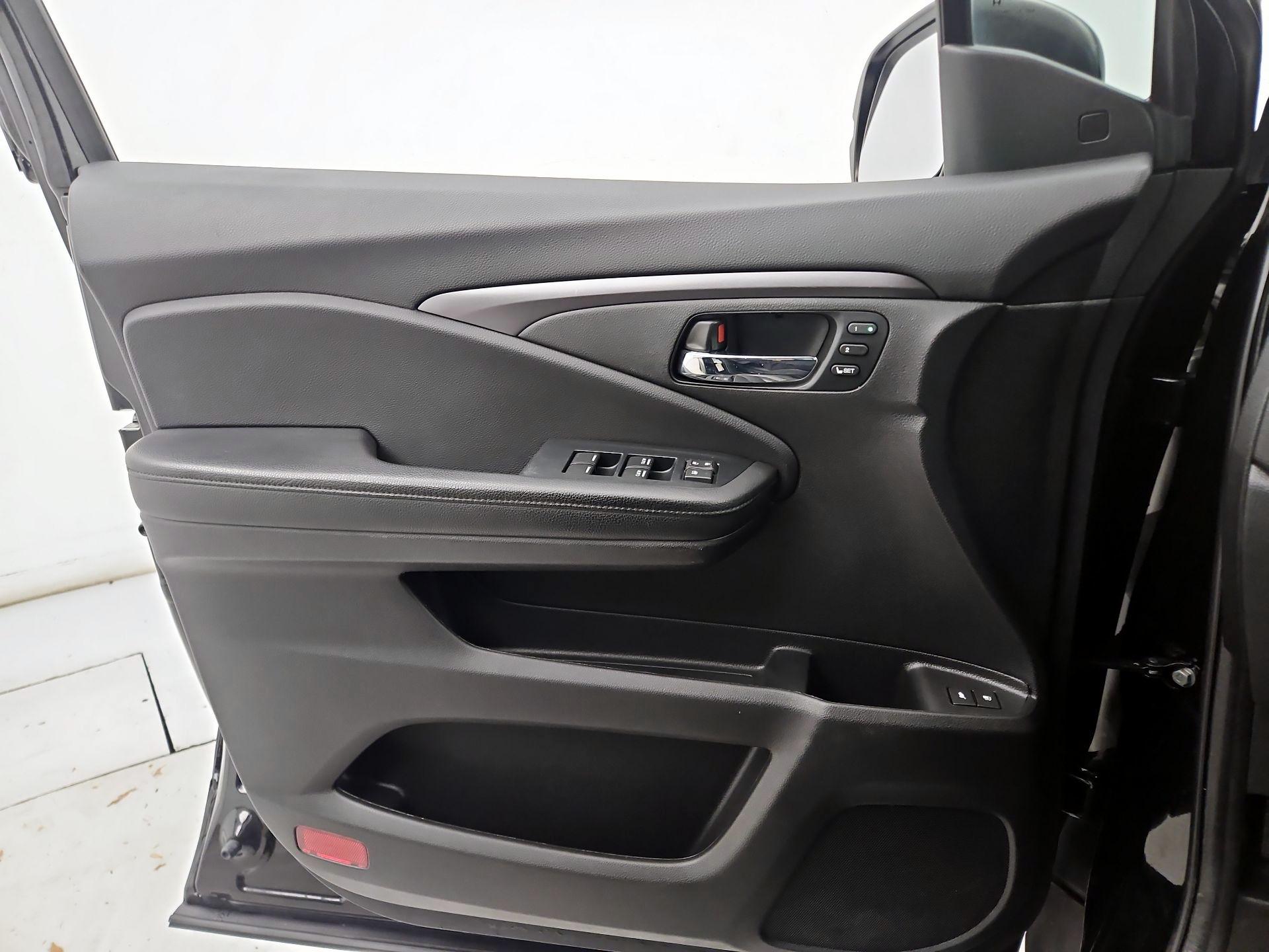 Thumbnail: 2022 Honda Pilot - 12