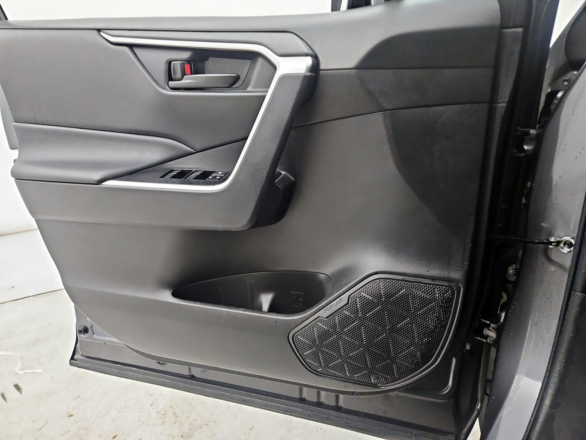 Thumbnail: 2023 Toyota RAV4 - 12