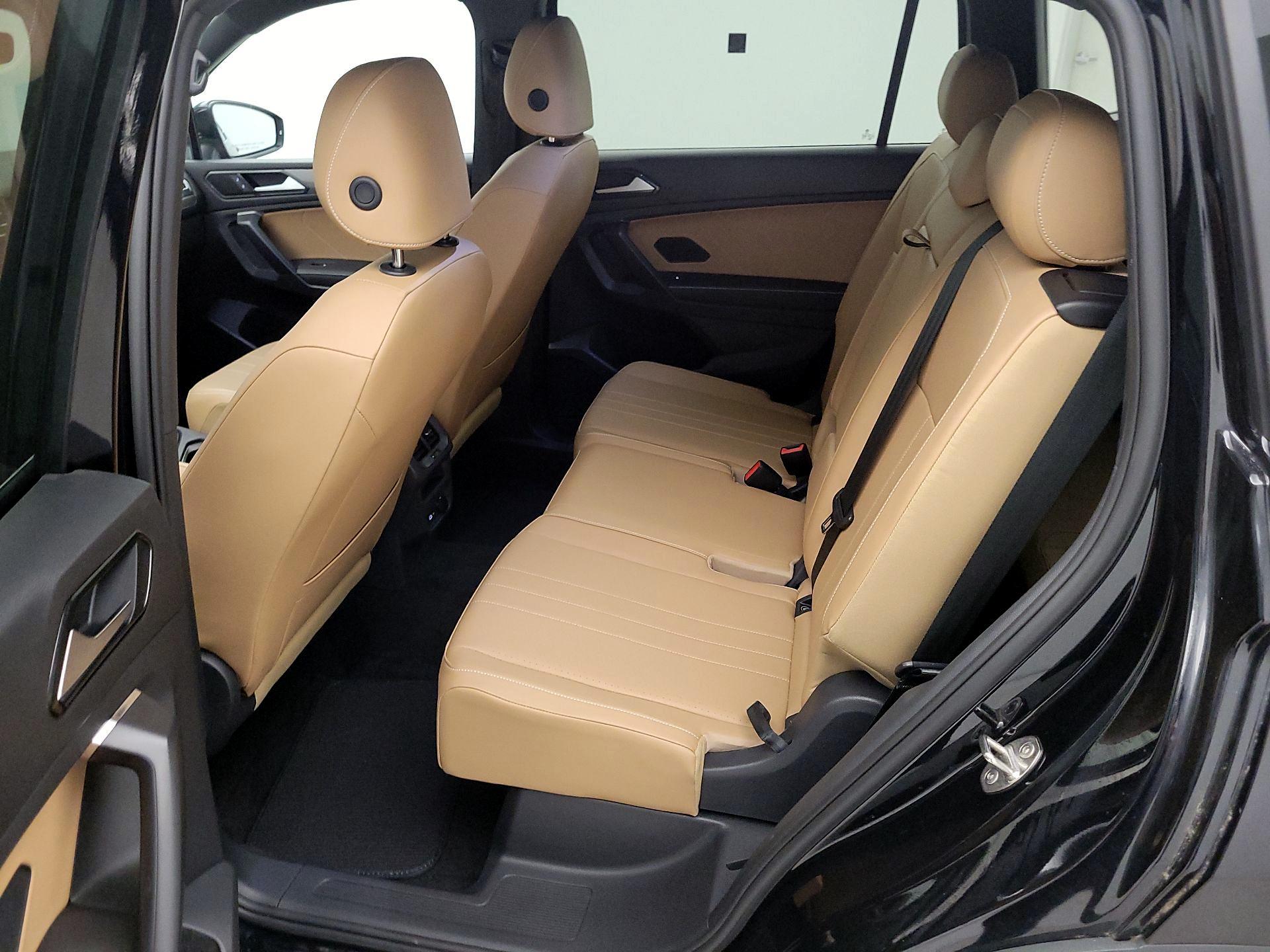 Thumbnail: 2023 Volkswagen Tiguan - 19