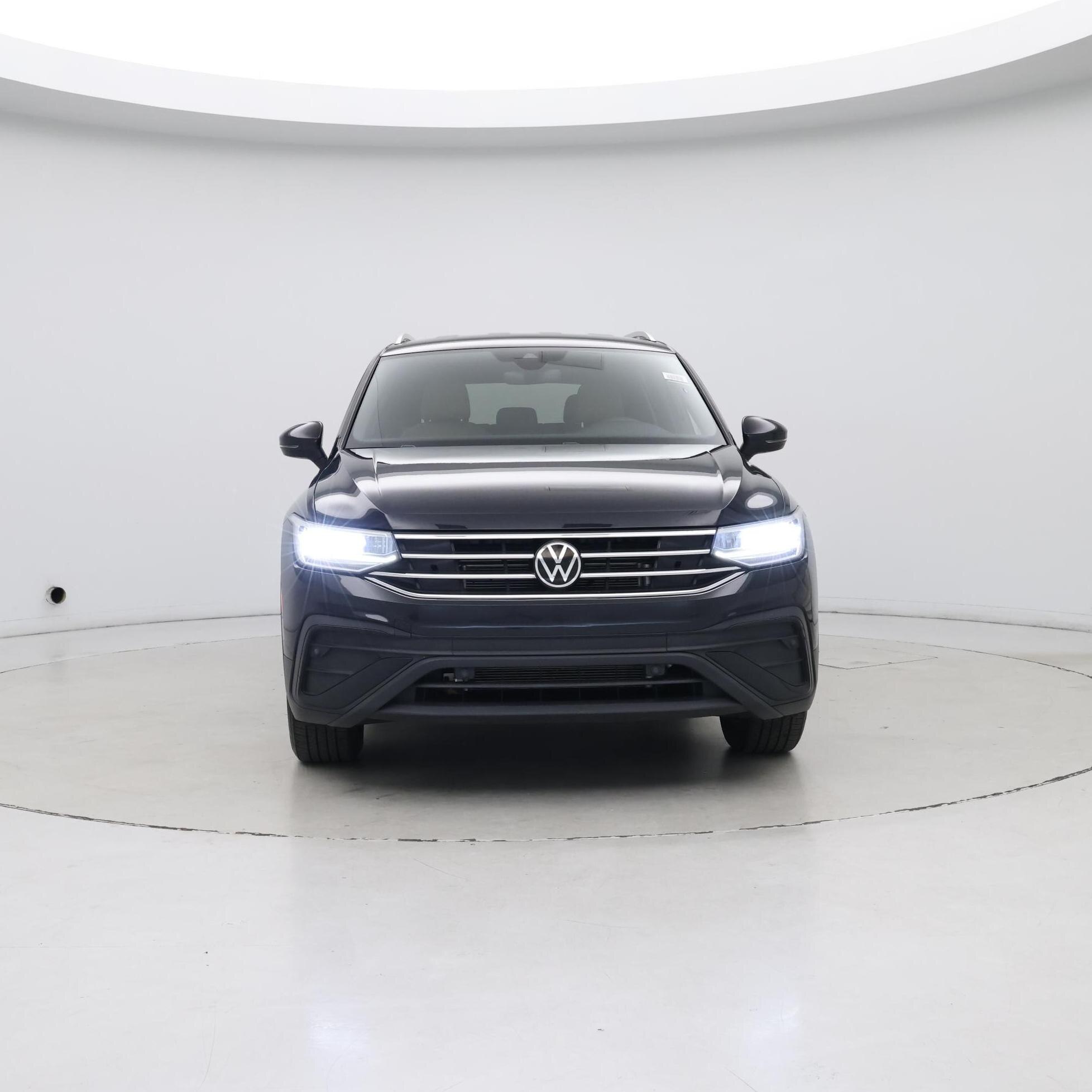 Thumbnail: 2023 Volkswagen Tiguan - 5