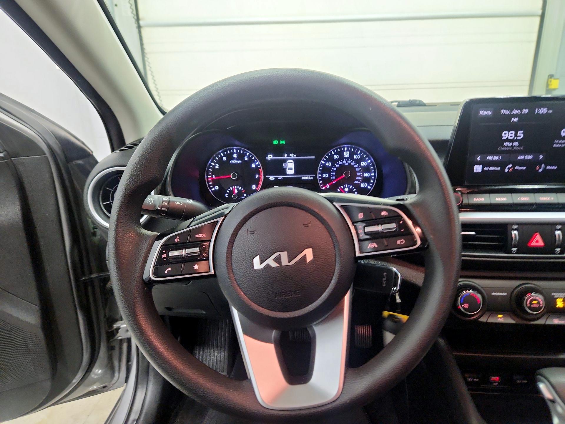 Thumbnail: 2023 Kia Forte - 10