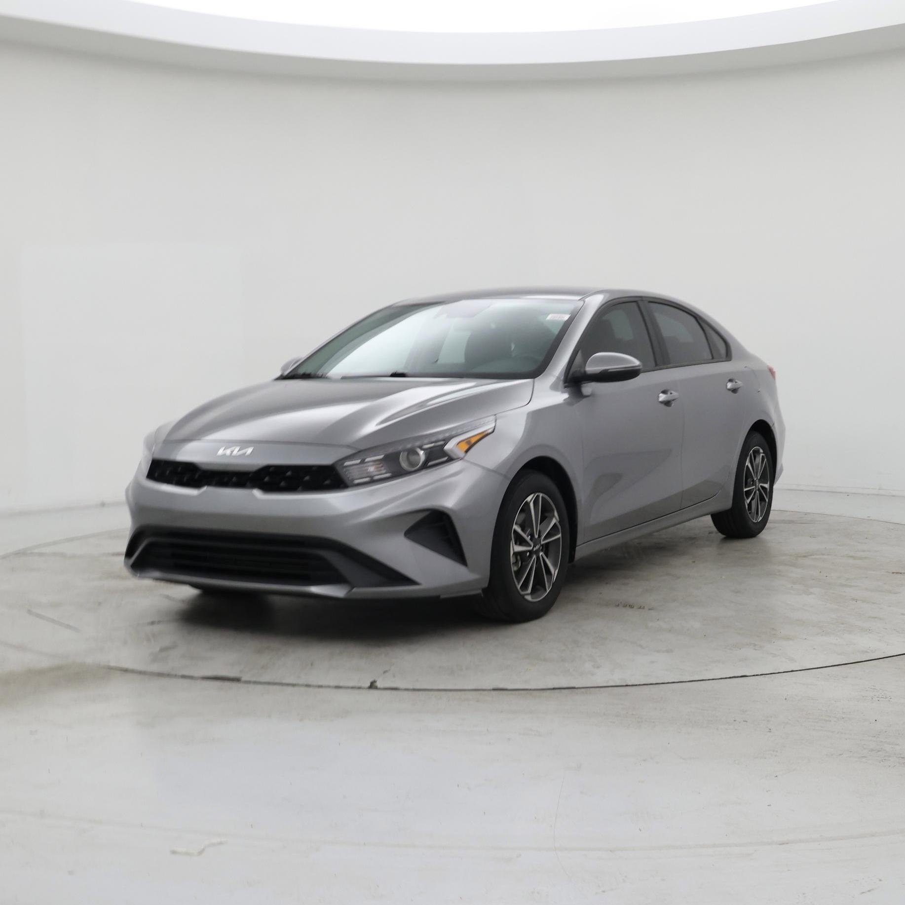Thumbnail: 2023 Kia Forte - 4