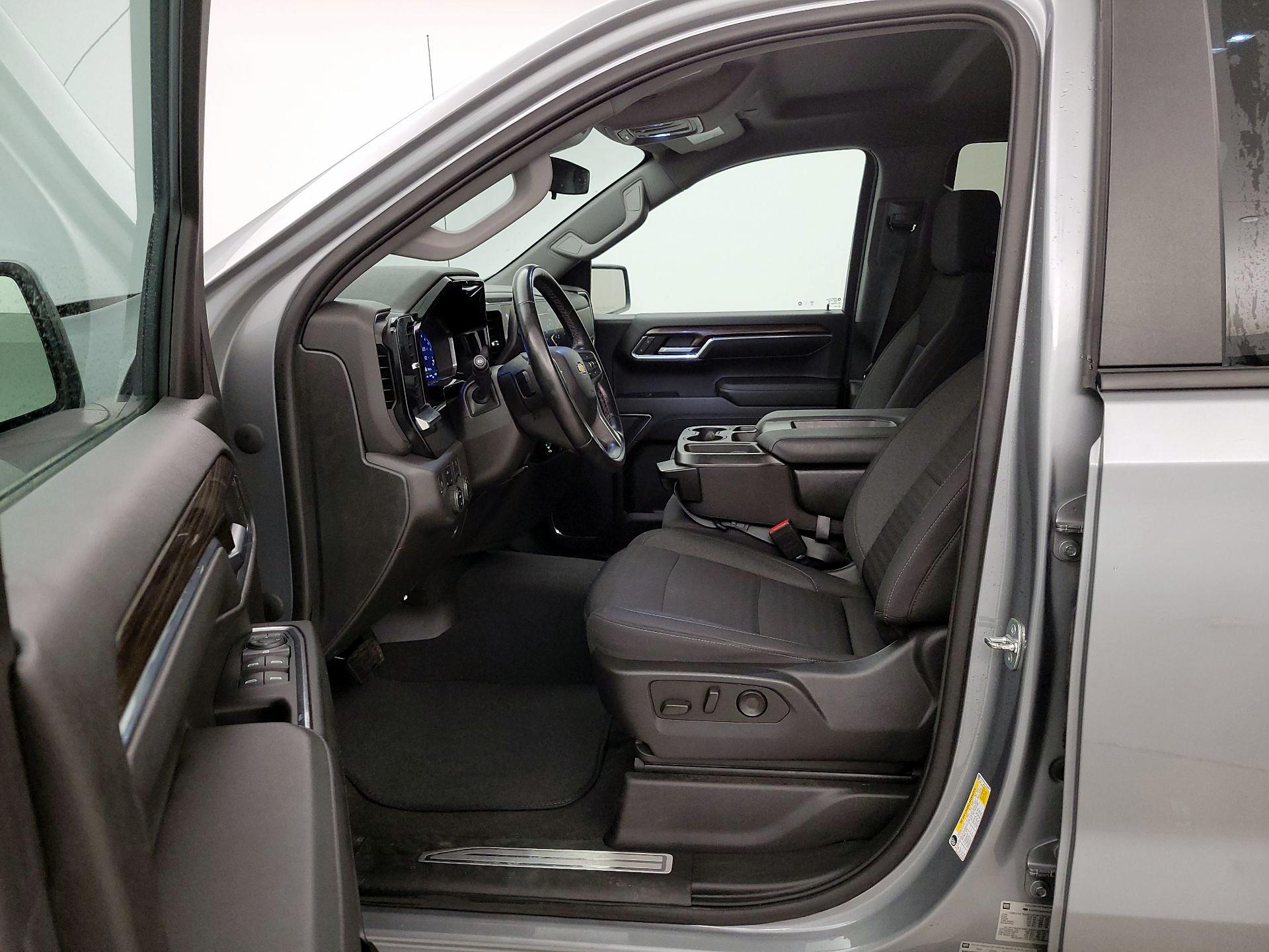 Thumbnail: 2023 Chevrolet Silverado 1500 - 11