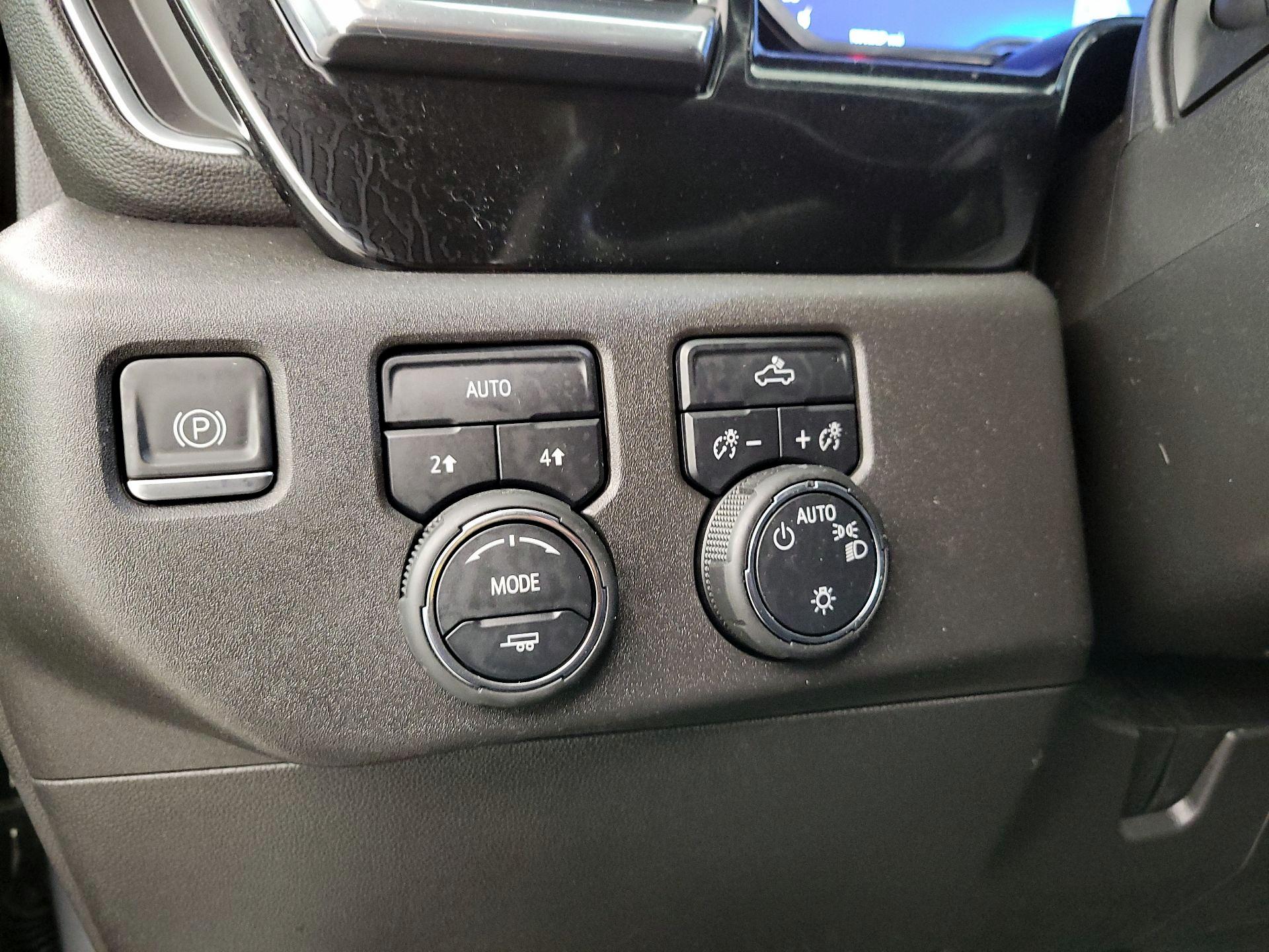 Thumbnail: 2023 Chevrolet Silverado 1500 - 13