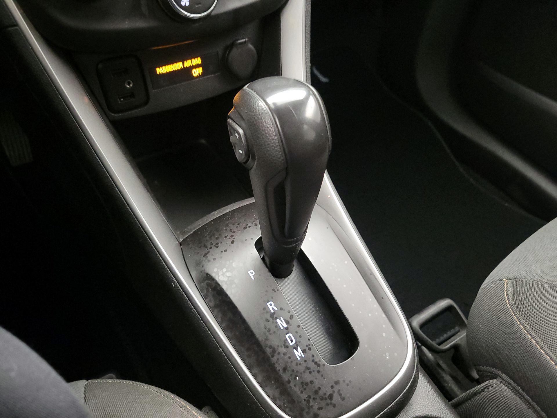 Thumbnail: 2022 Chevrolet Trax - 17