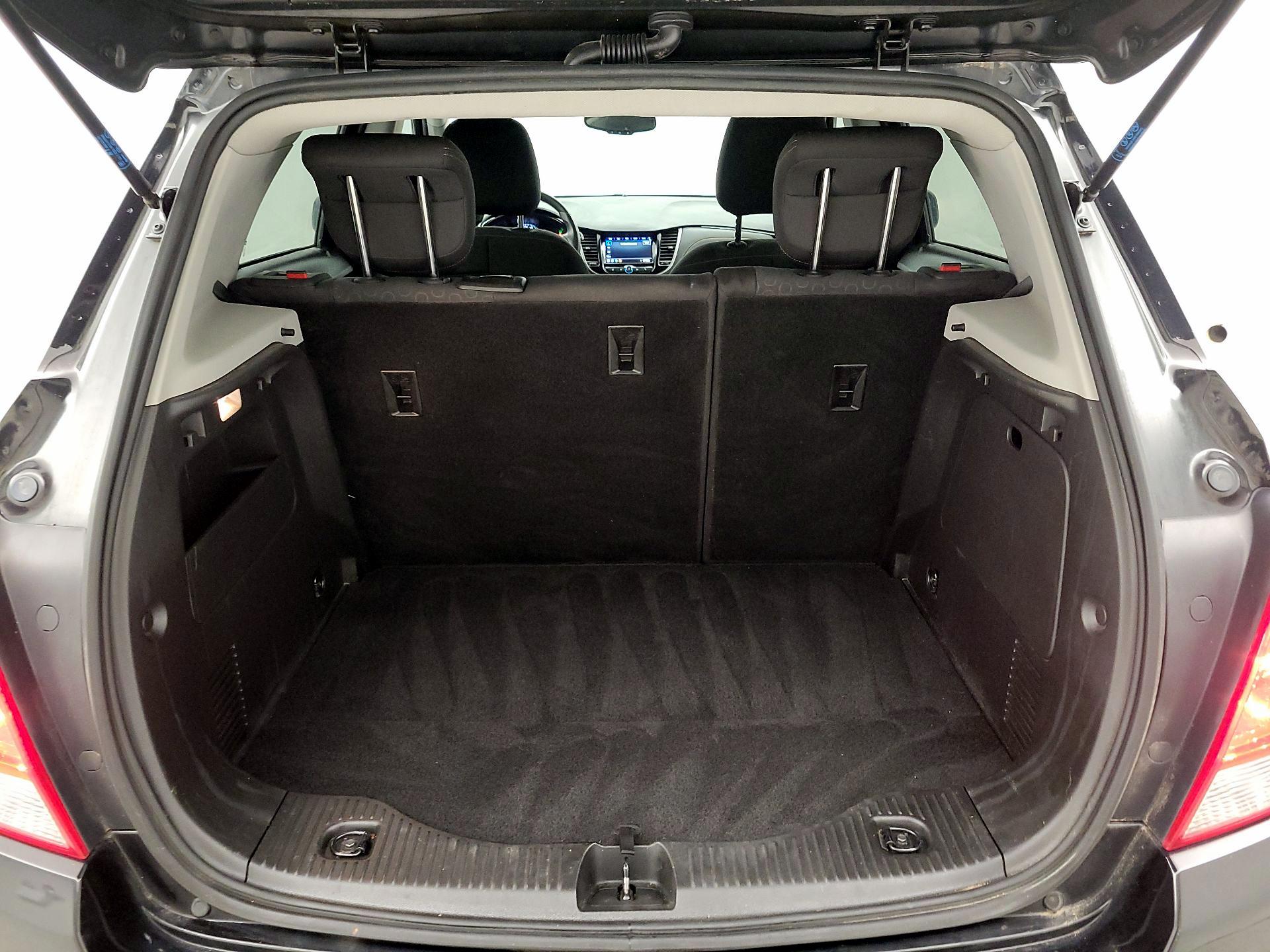 Thumbnail: 2022 Chevrolet Trax - 20