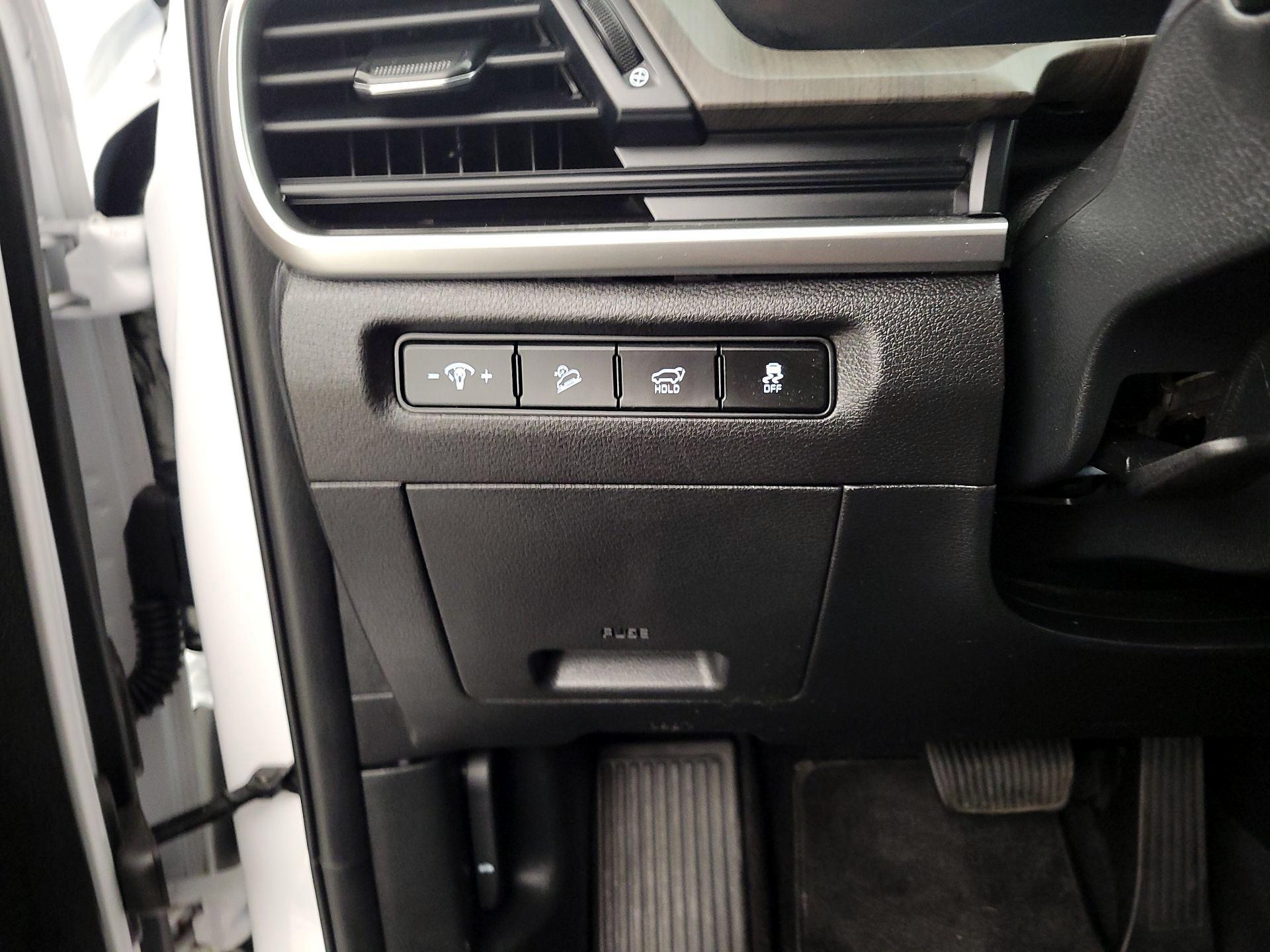 Thumbnail: 2023 Kia Telluride - 13