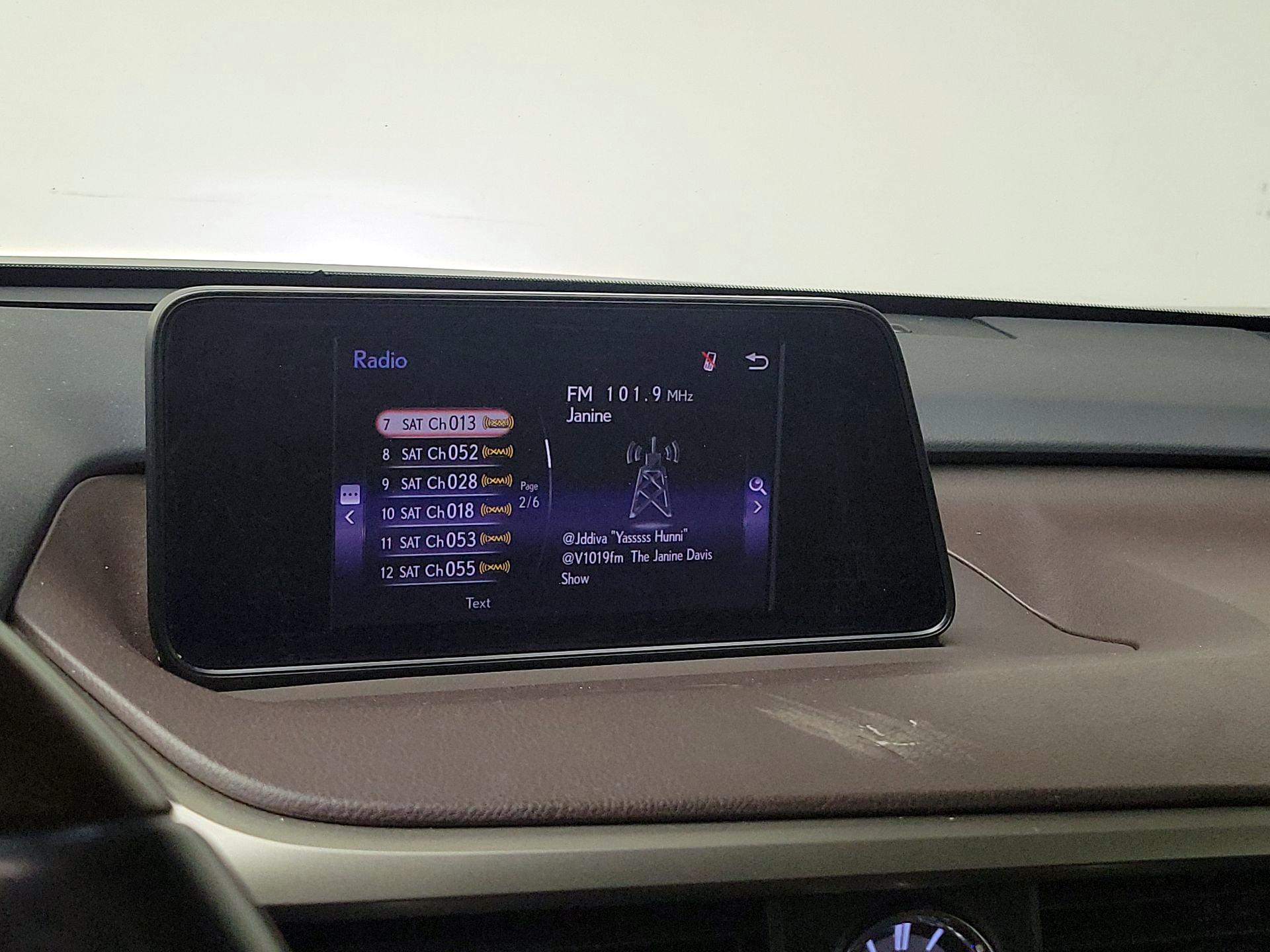 Thumbnail: 2018 Lexus RX - 15