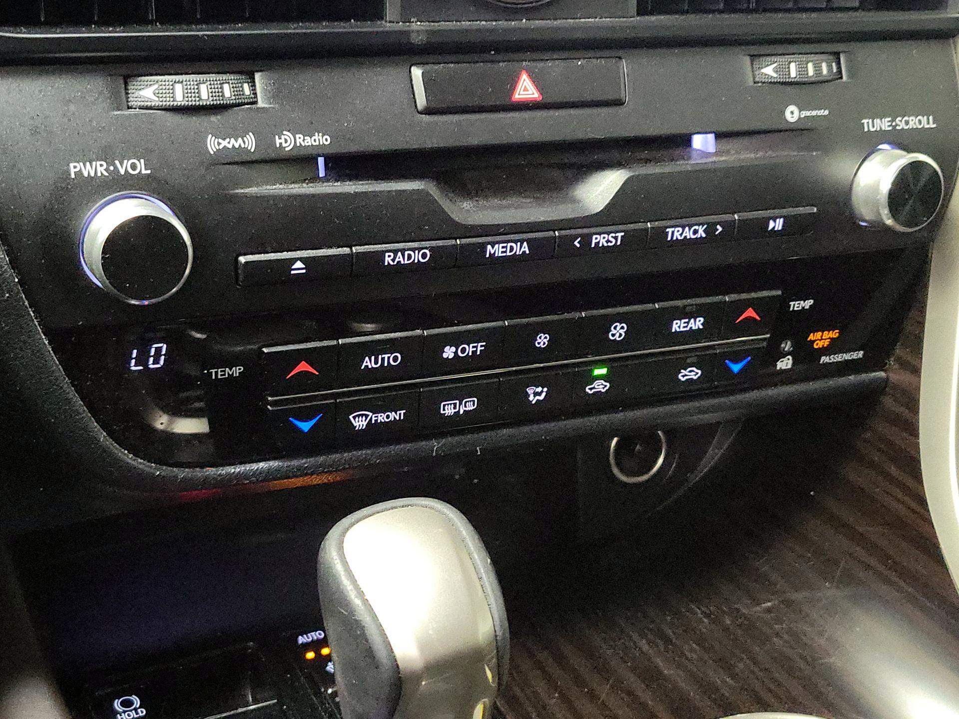 Thumbnail: 2018 Lexus RX - 16