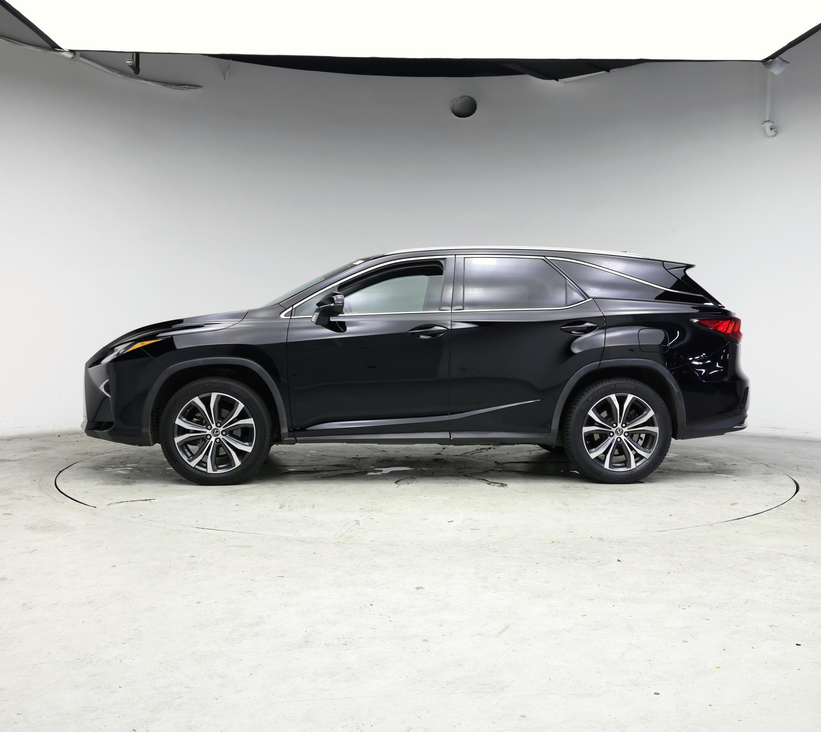 Thumbnail: 2018 Lexus RX - 3