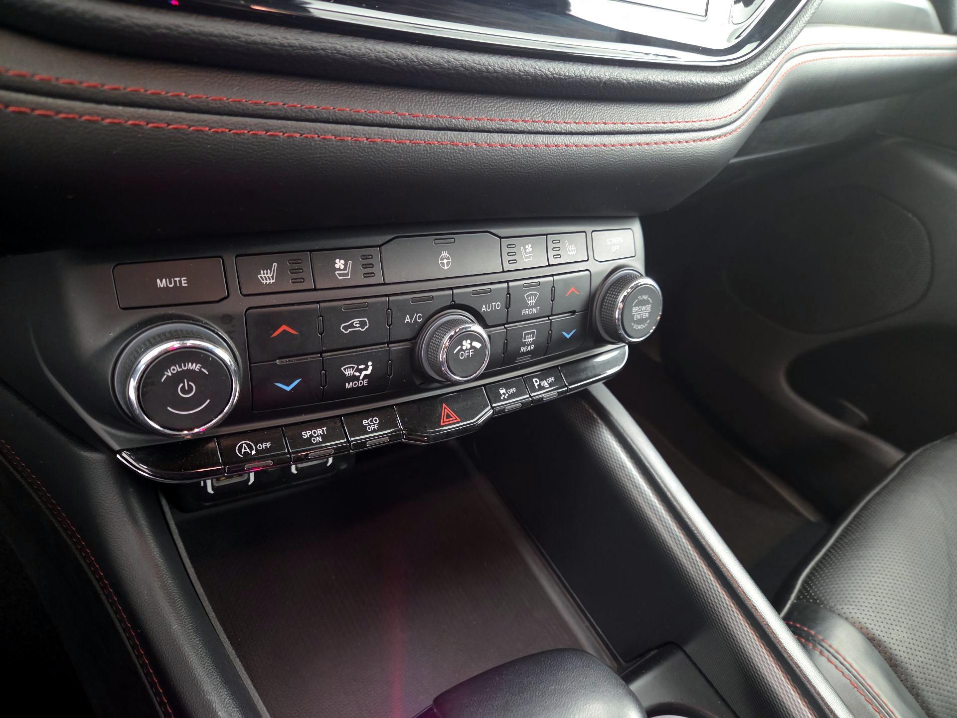 Thumbnail: 2023 Dodge Durango - 16