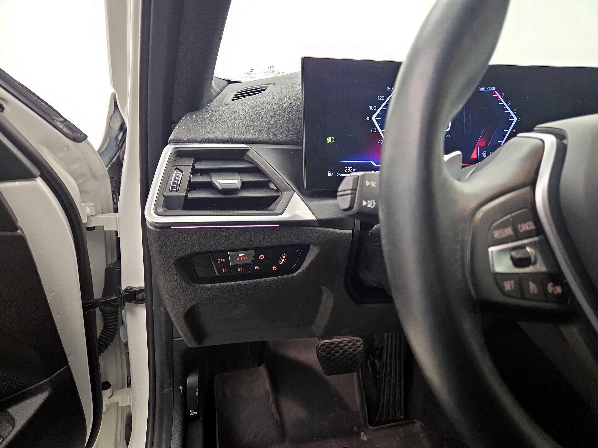 Thumbnail: 2023 BMW 3 Series - 13