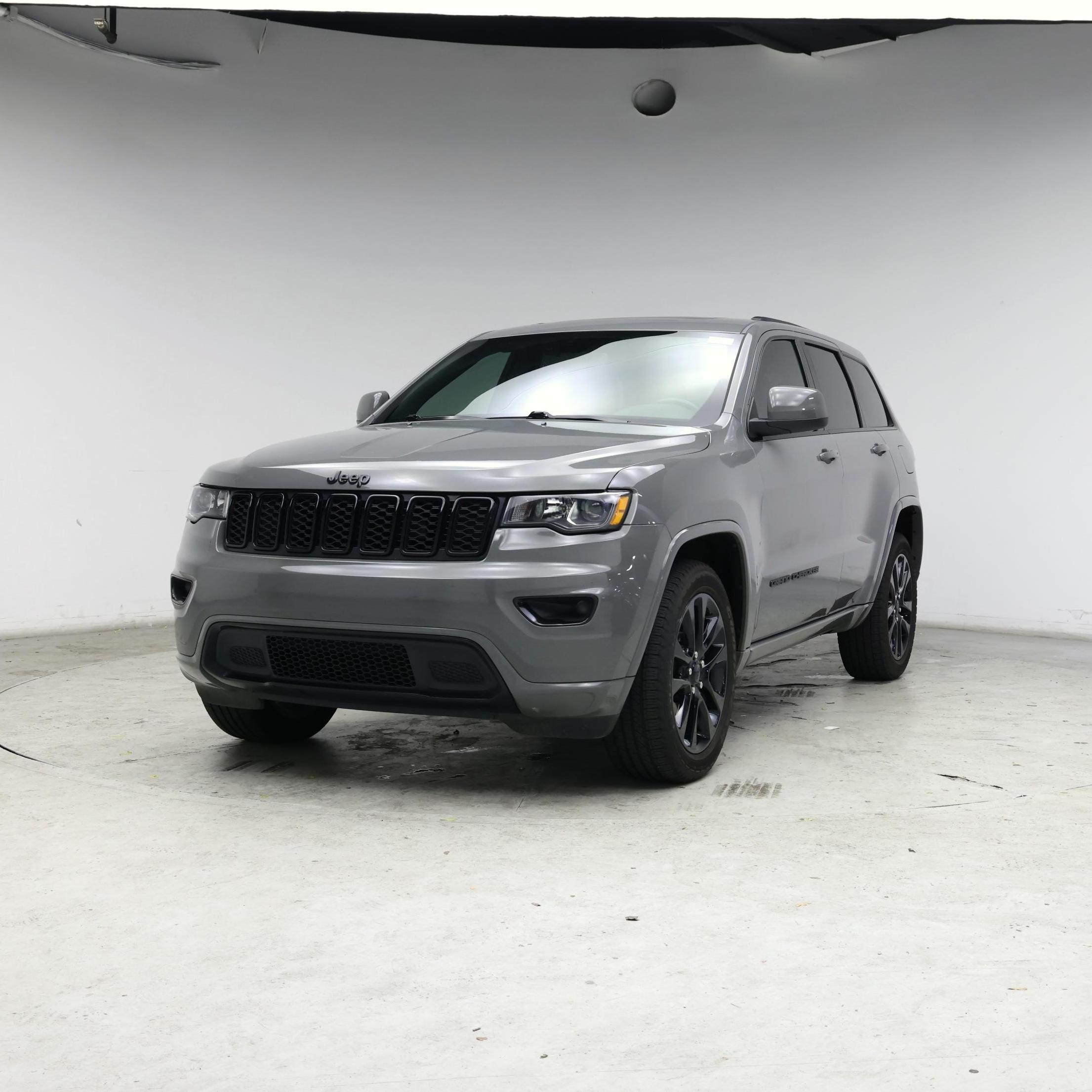 Thumbnail: 2019 Jeep Grand Cherokee - 4