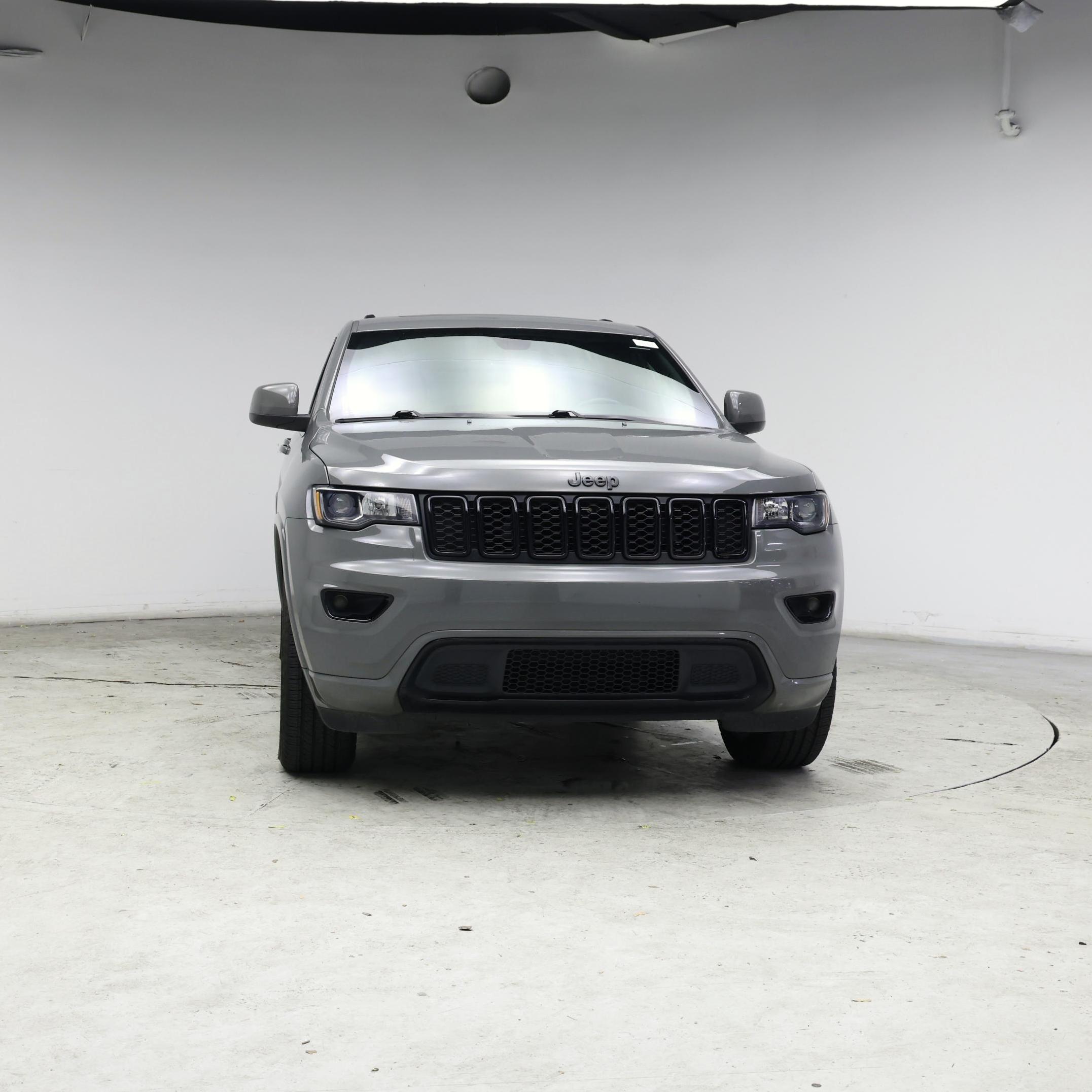 Thumbnail: 2019 Jeep Grand Cherokee - 5