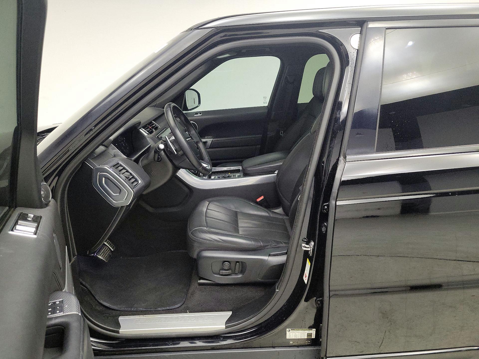 Thumbnail: 2019 Land Rover Range Rover Sport - 11