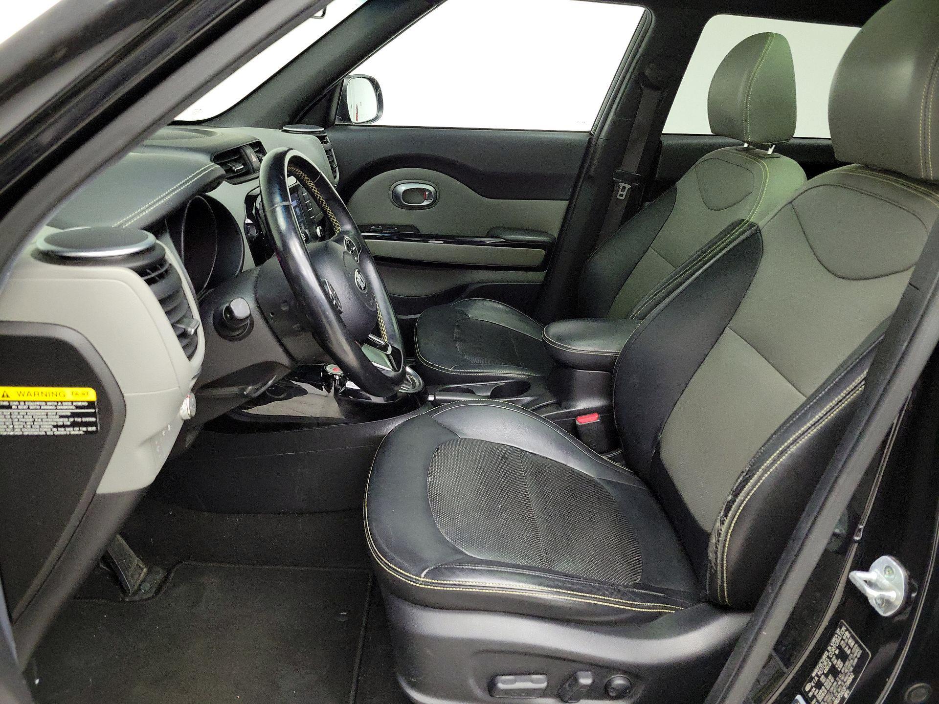 Thumbnail: 2015 Kia Soul - 11