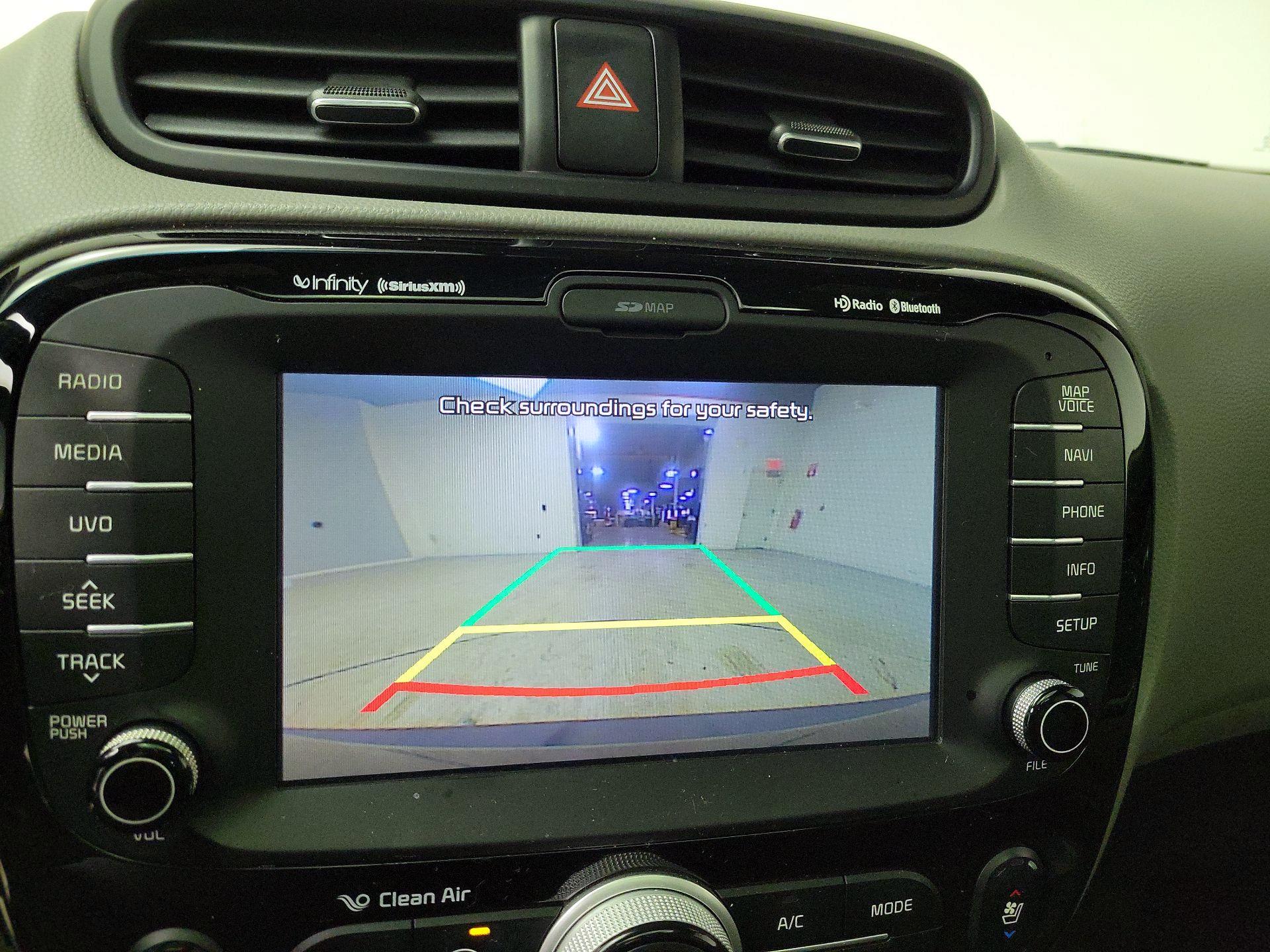 Thumbnail: 2015 Kia Soul - 15