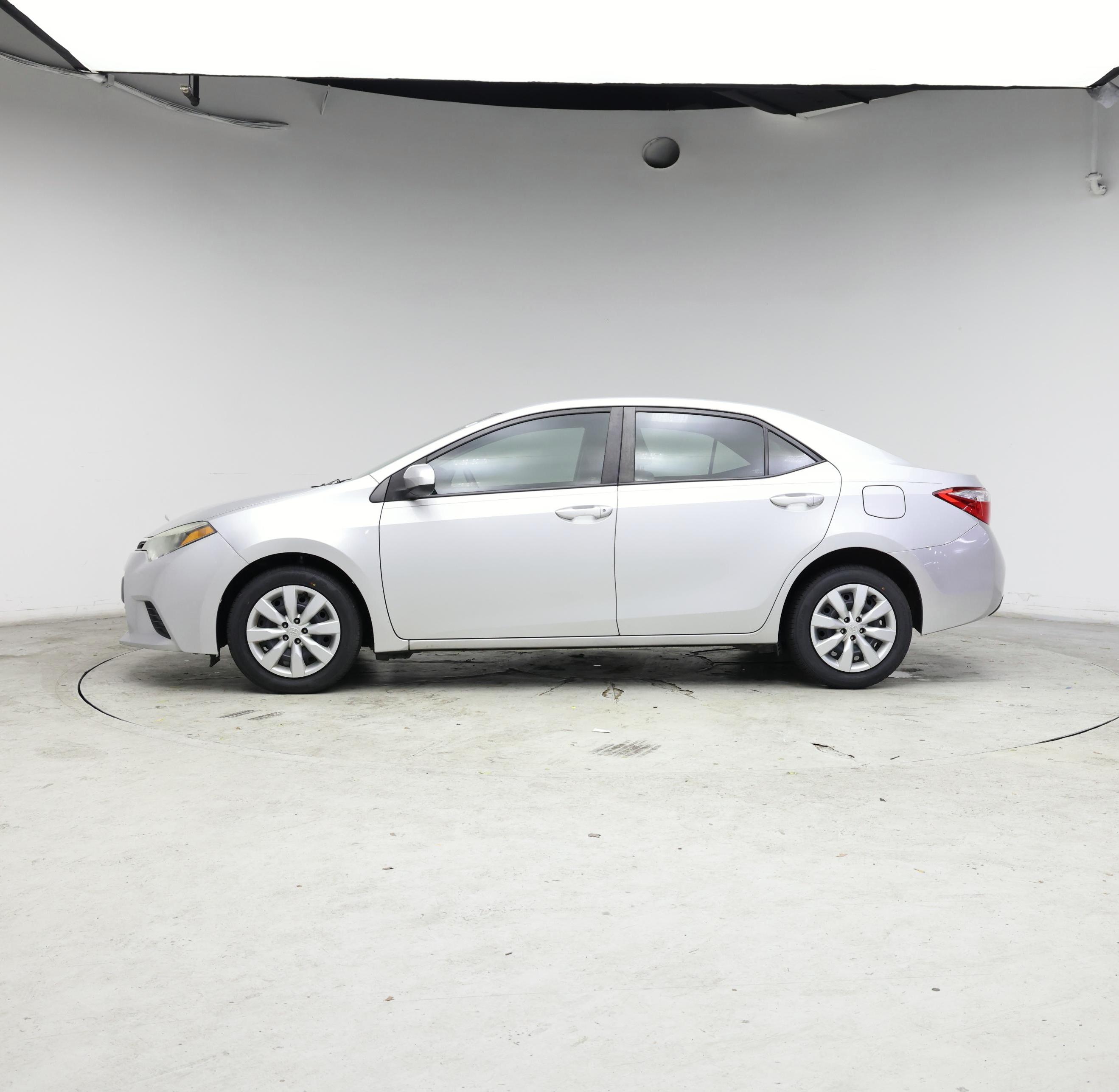 Thumbnail: 2014 Toyota Corolla - 3