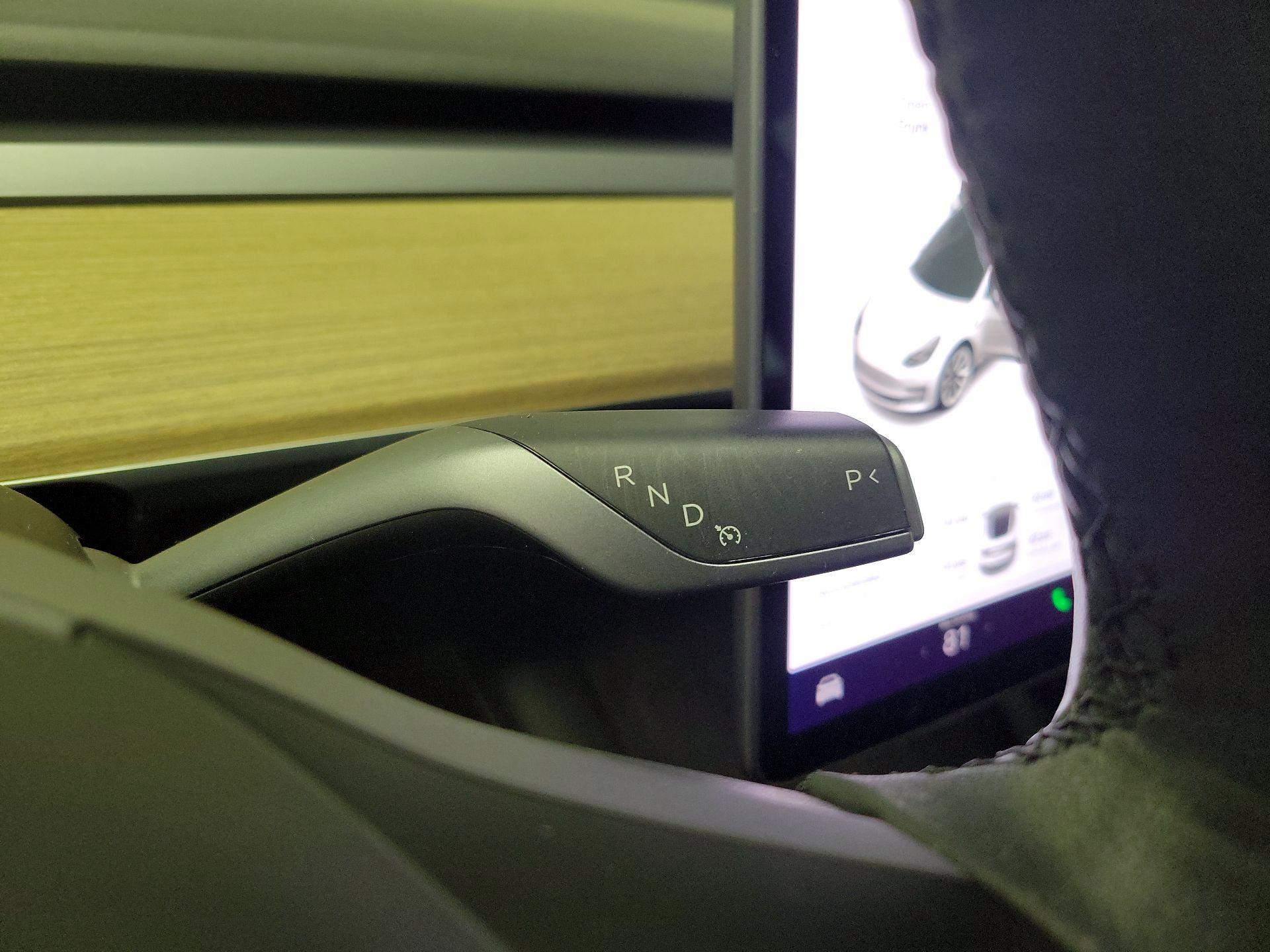 Thumbnail: 2022 Tesla Model 3 - 17