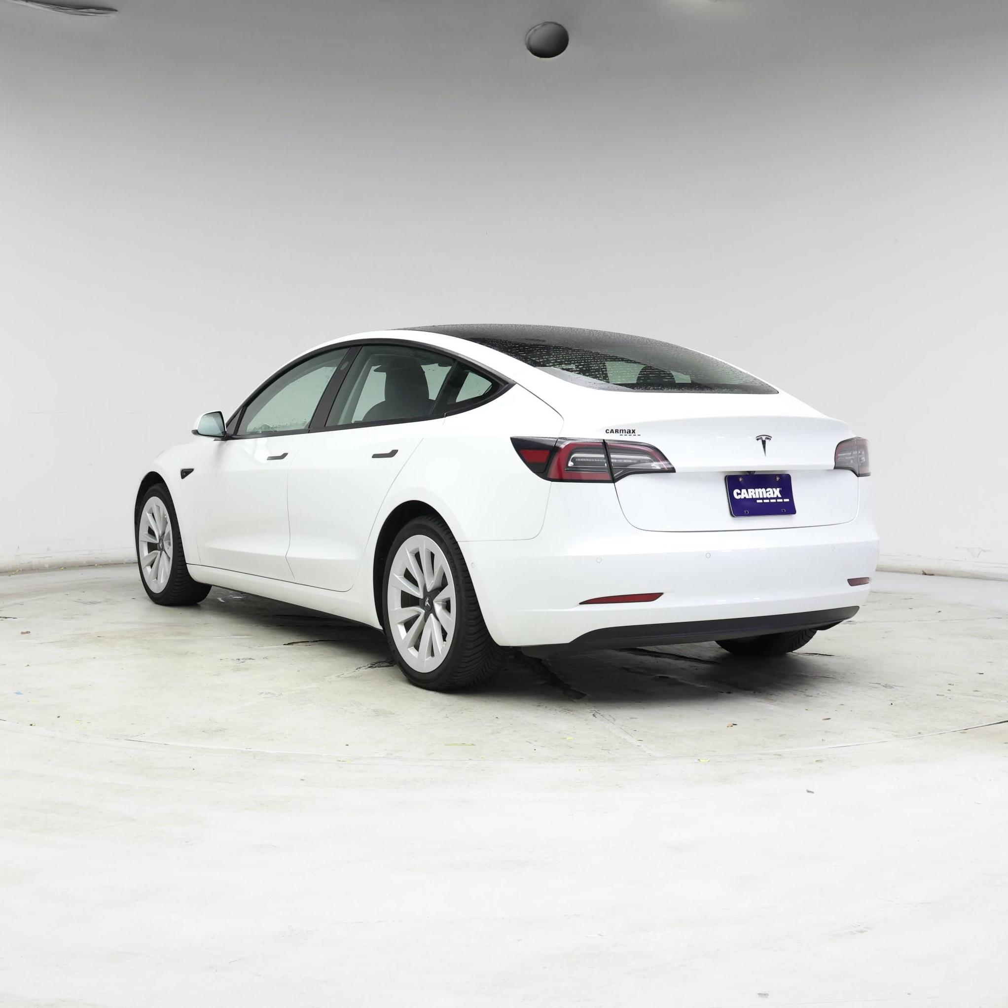 Thumbnail: 2022 Tesla Model 3 - 2