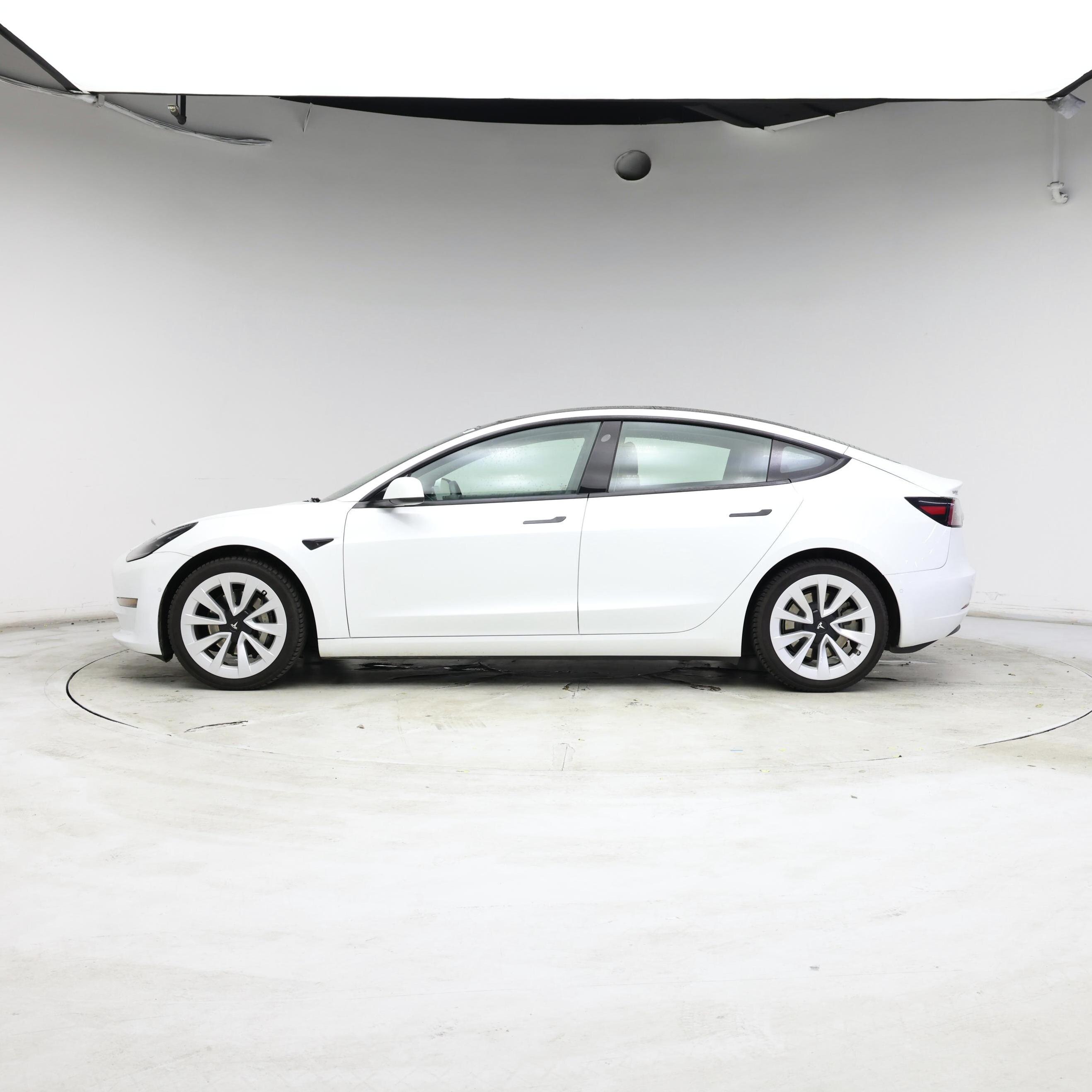 Thumbnail: 2022 Tesla Model 3 - 3