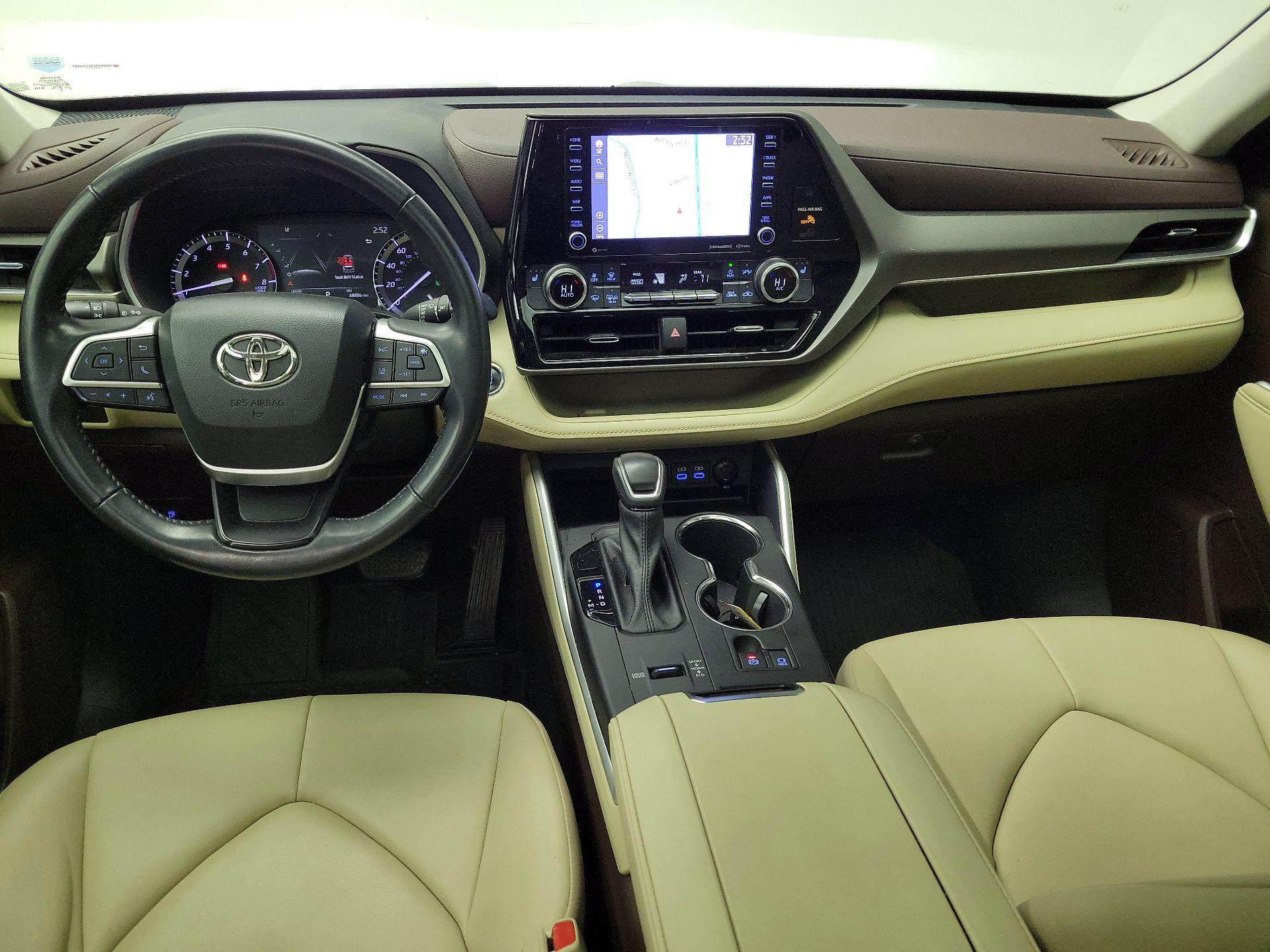 Thumbnail: 2022 Toyota Highlander - 9