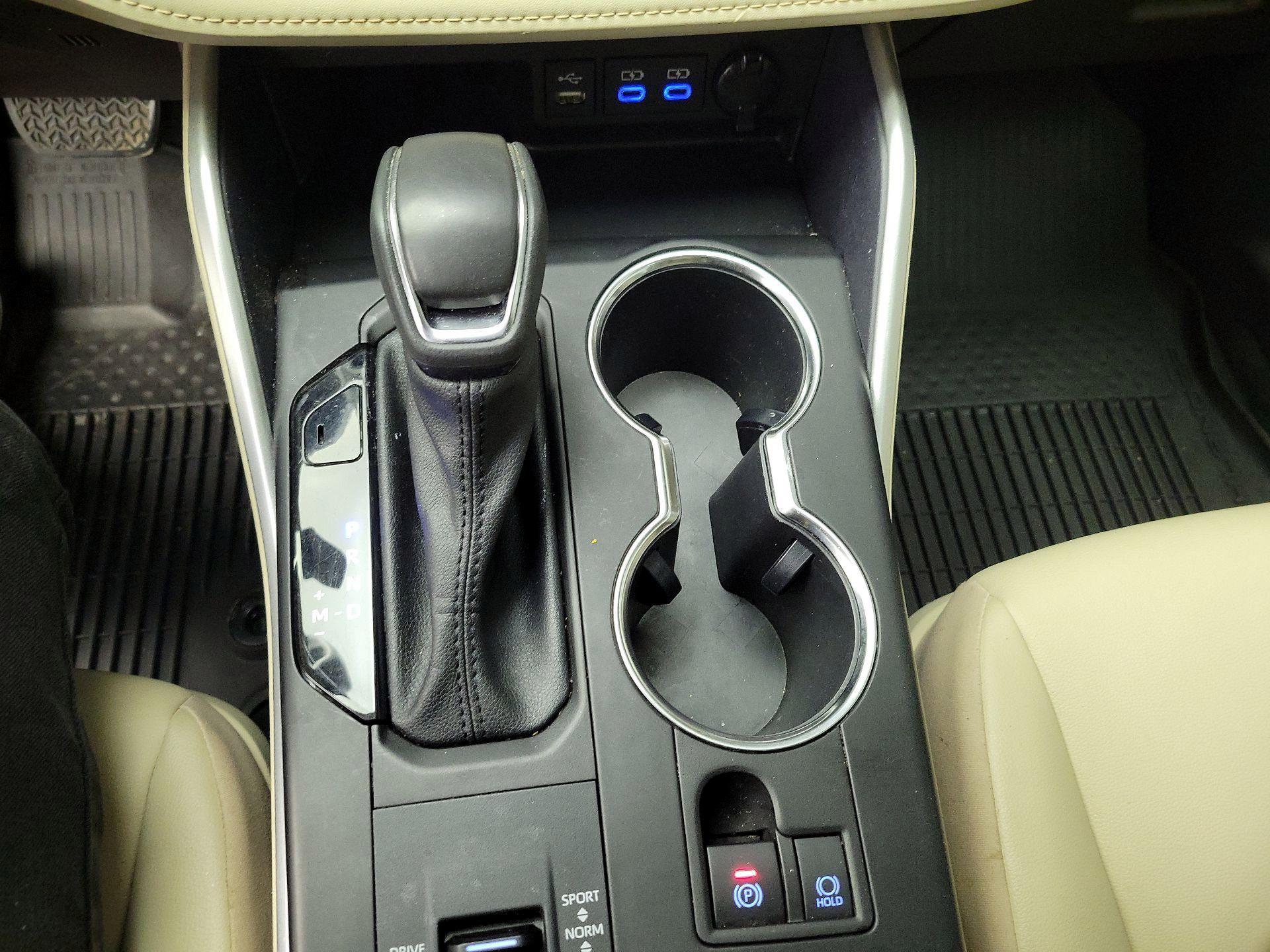 Thumbnail: 2022 Toyota Highlander - 18