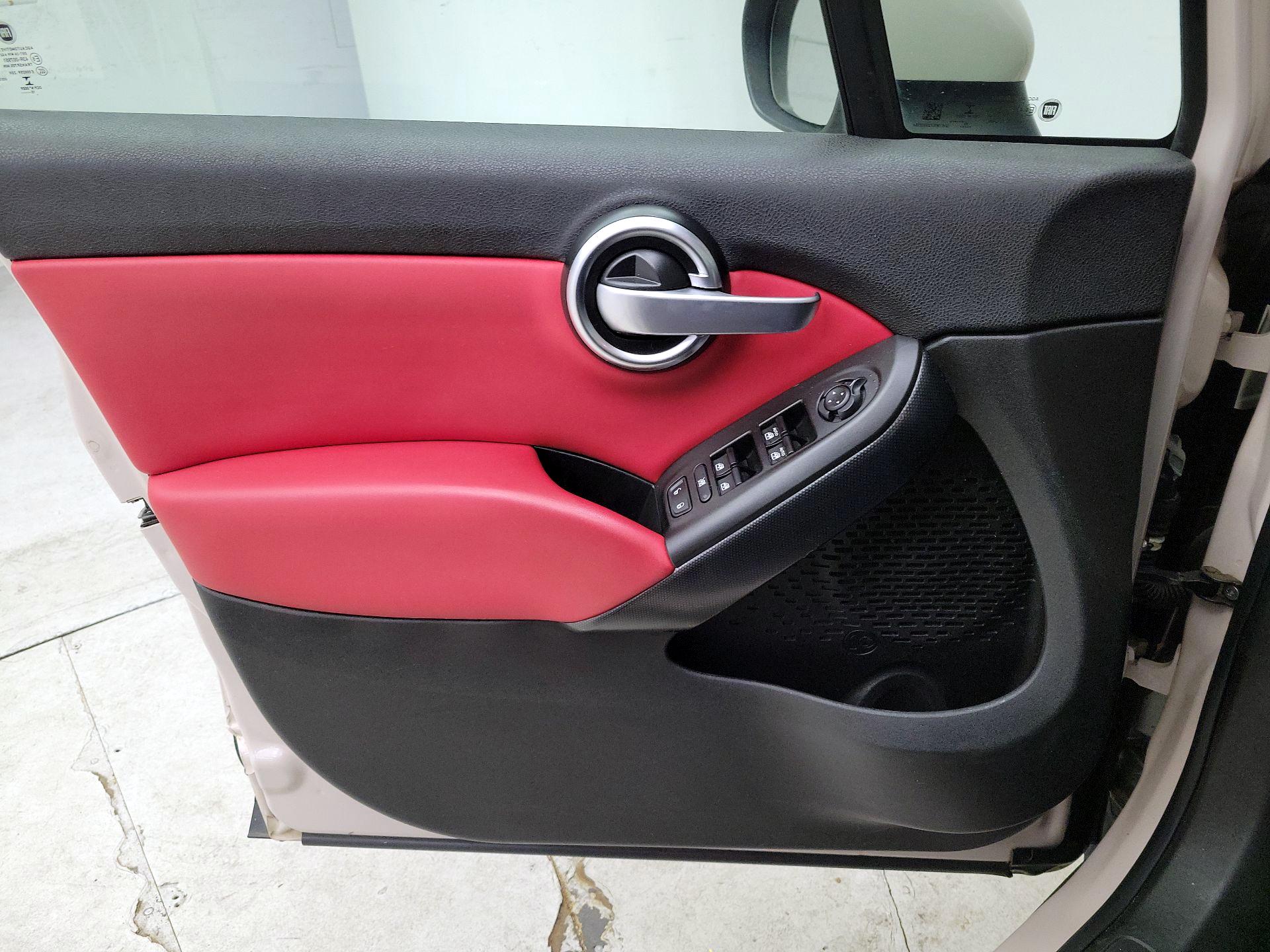 Thumbnail: 2016 Fiat 500X - 12