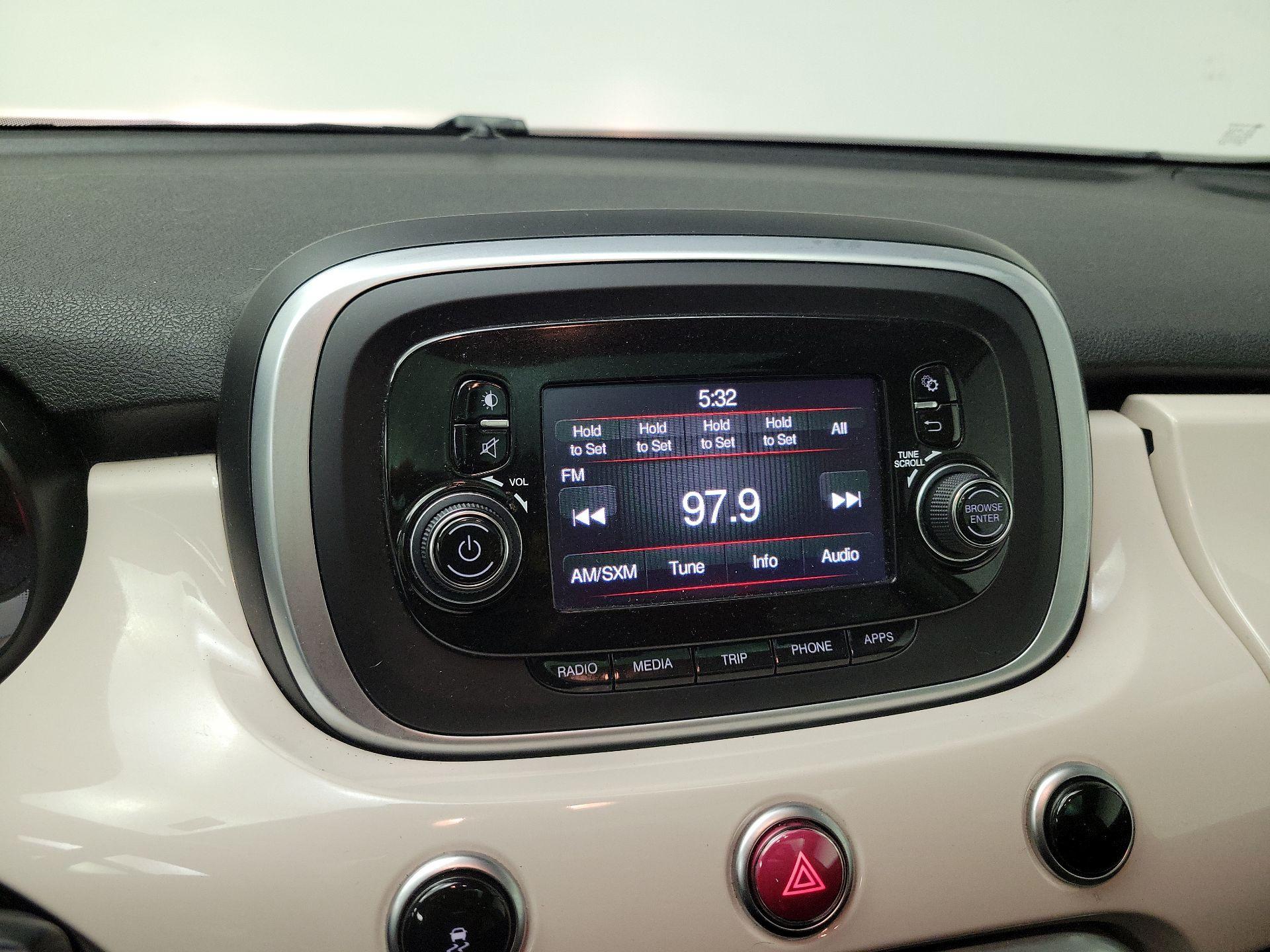 Thumbnail: 2016 Fiat 500X - 14