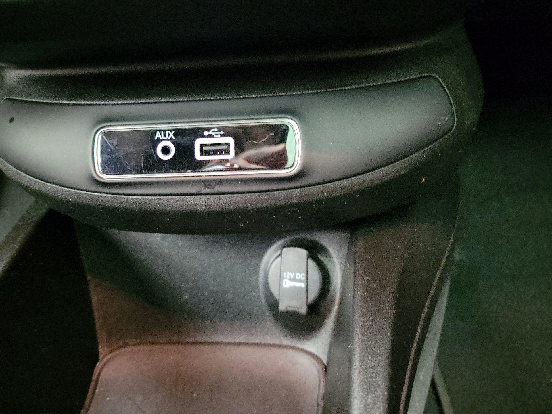 Thumbnail: 2016 Fiat 500X - 17