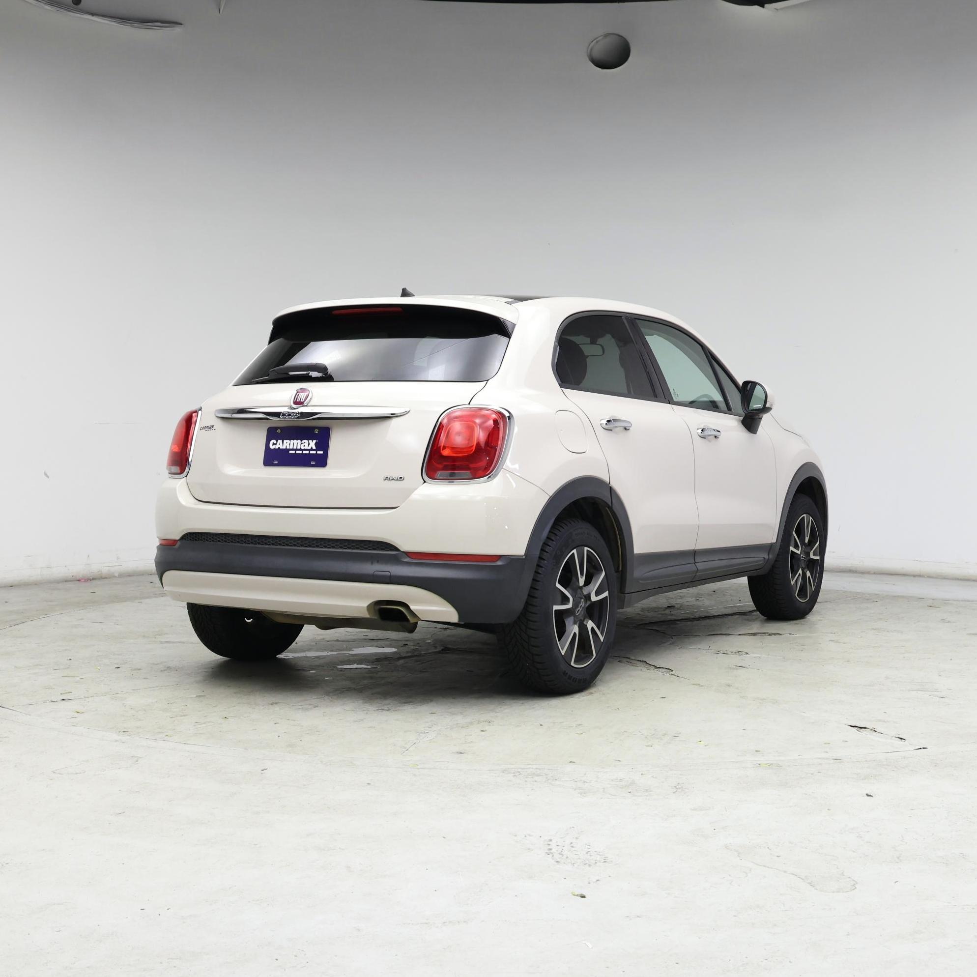 Thumbnail: 2016 Fiat 500X - 8