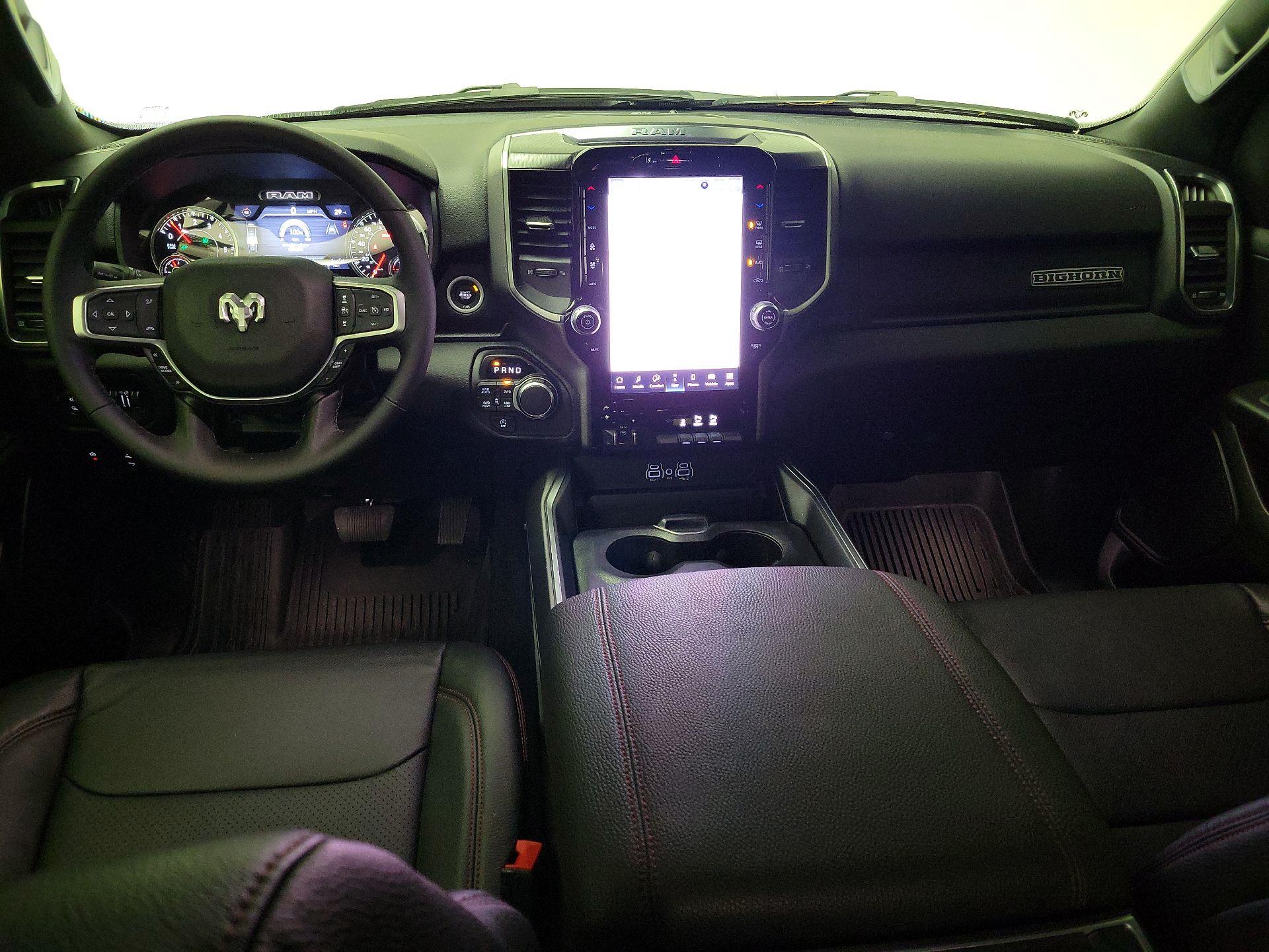 Thumbnail: 2025 RAM 1500 - 9