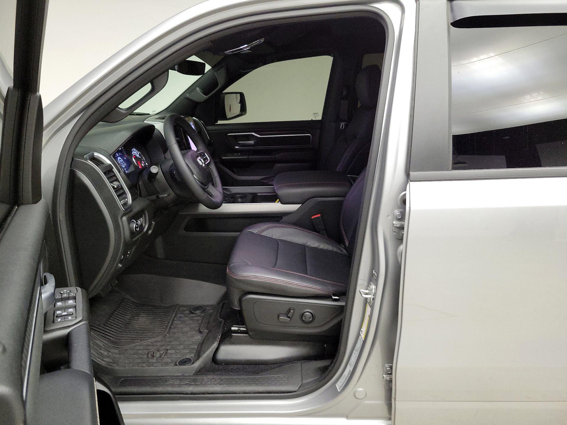 Thumbnail: 2025 RAM 1500 - 11