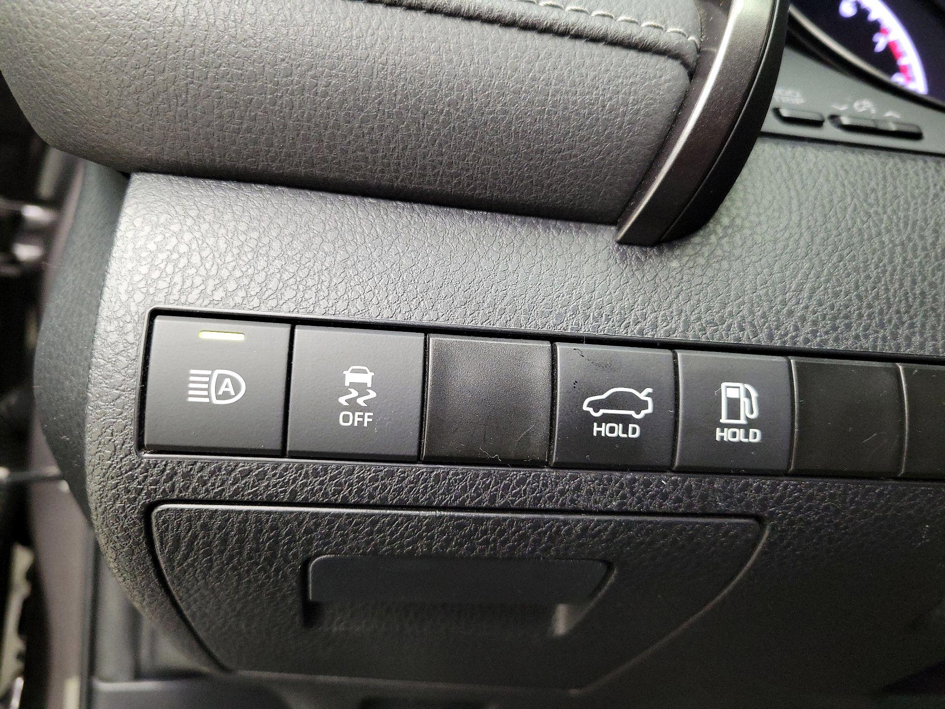 Thumbnail: 2023 Toyota Camry - 13