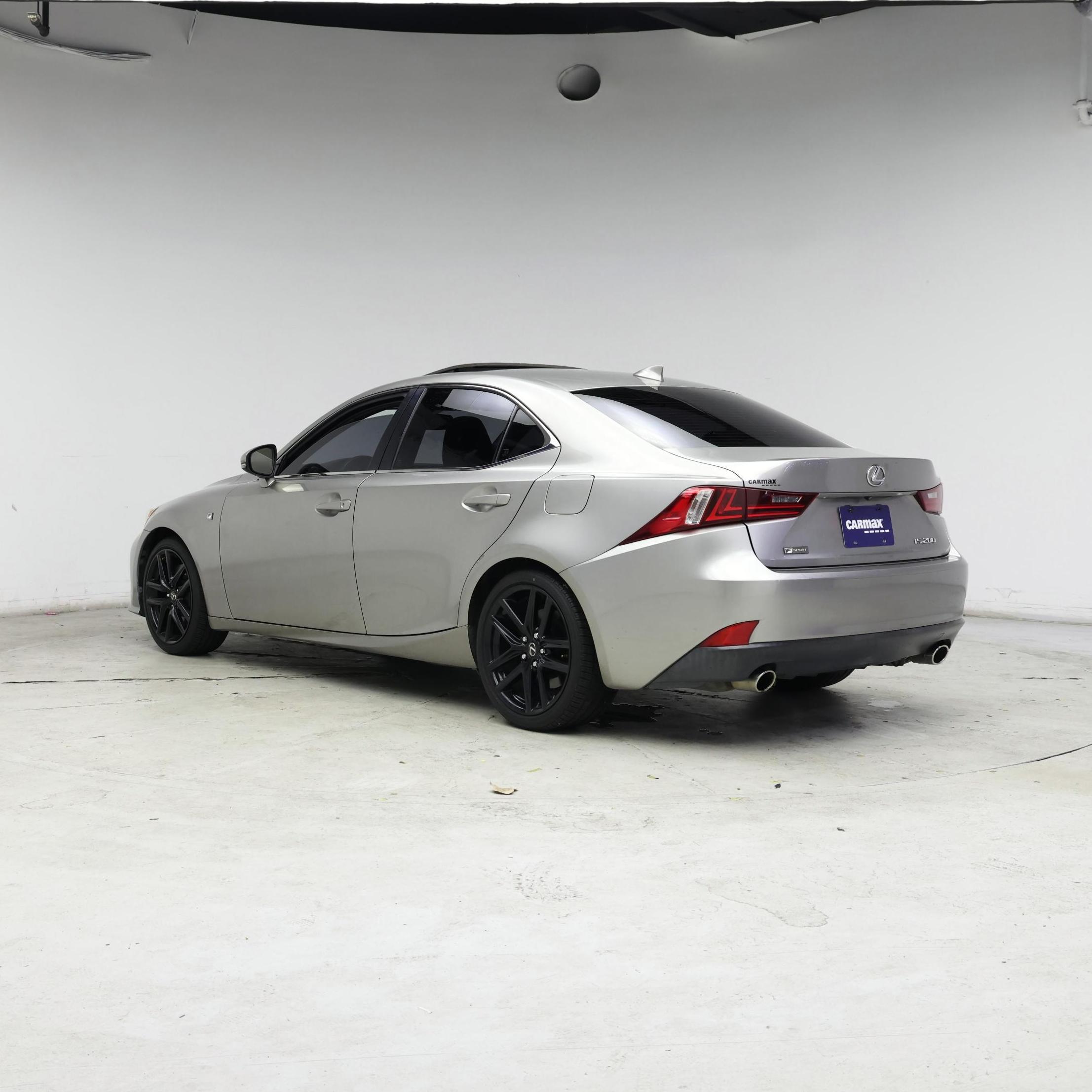 Thumbnail: 2016 Lexus IS - 2