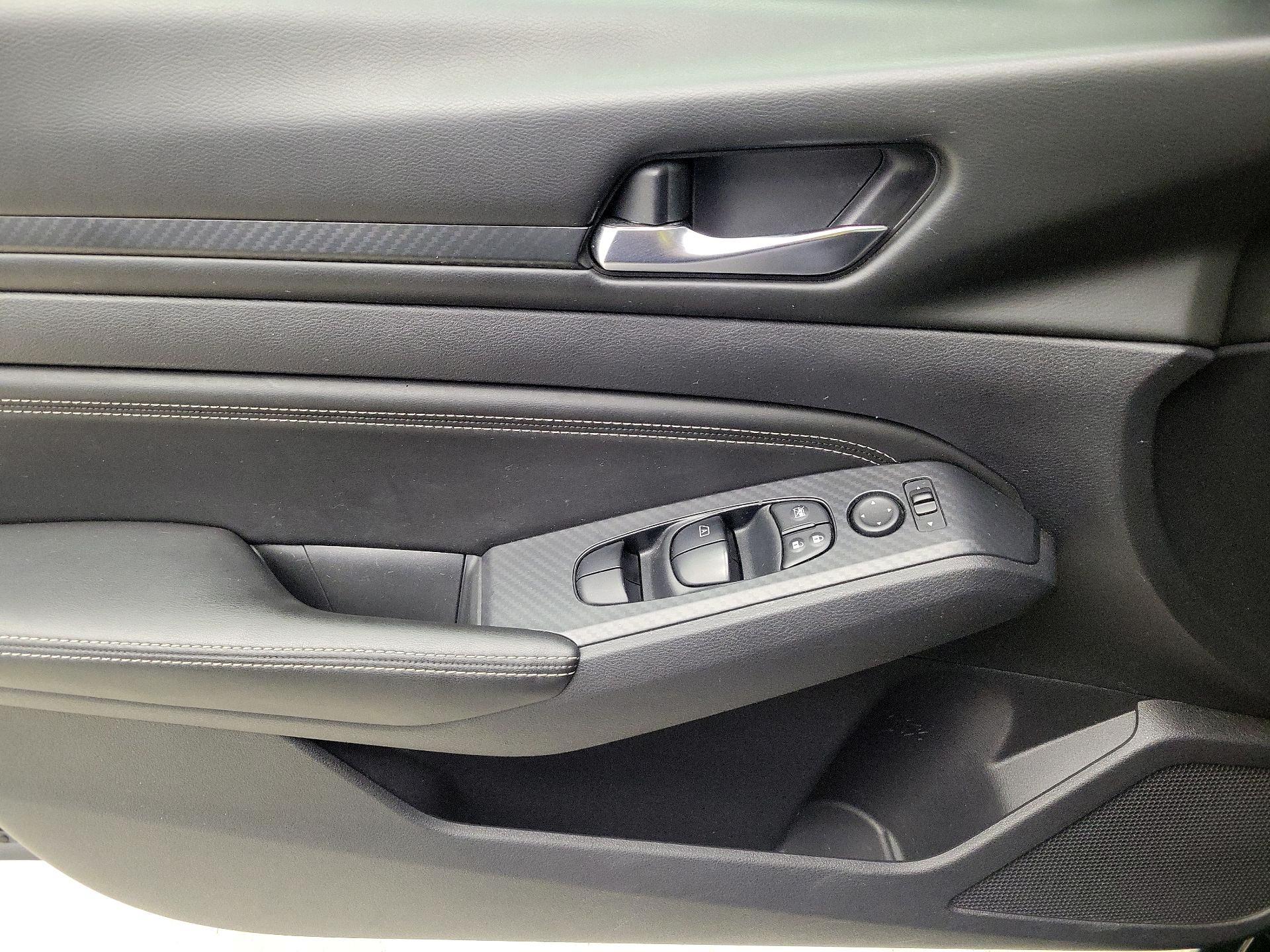 Thumbnail: 2020 Nissan Altima - 12