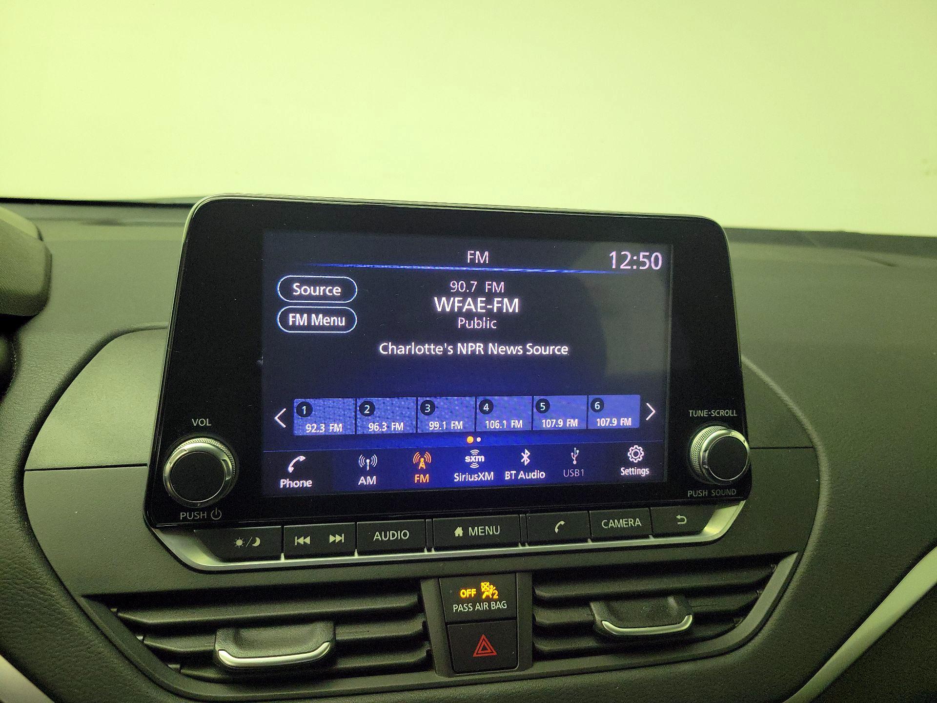 Thumbnail: 2020 Nissan Altima - 15