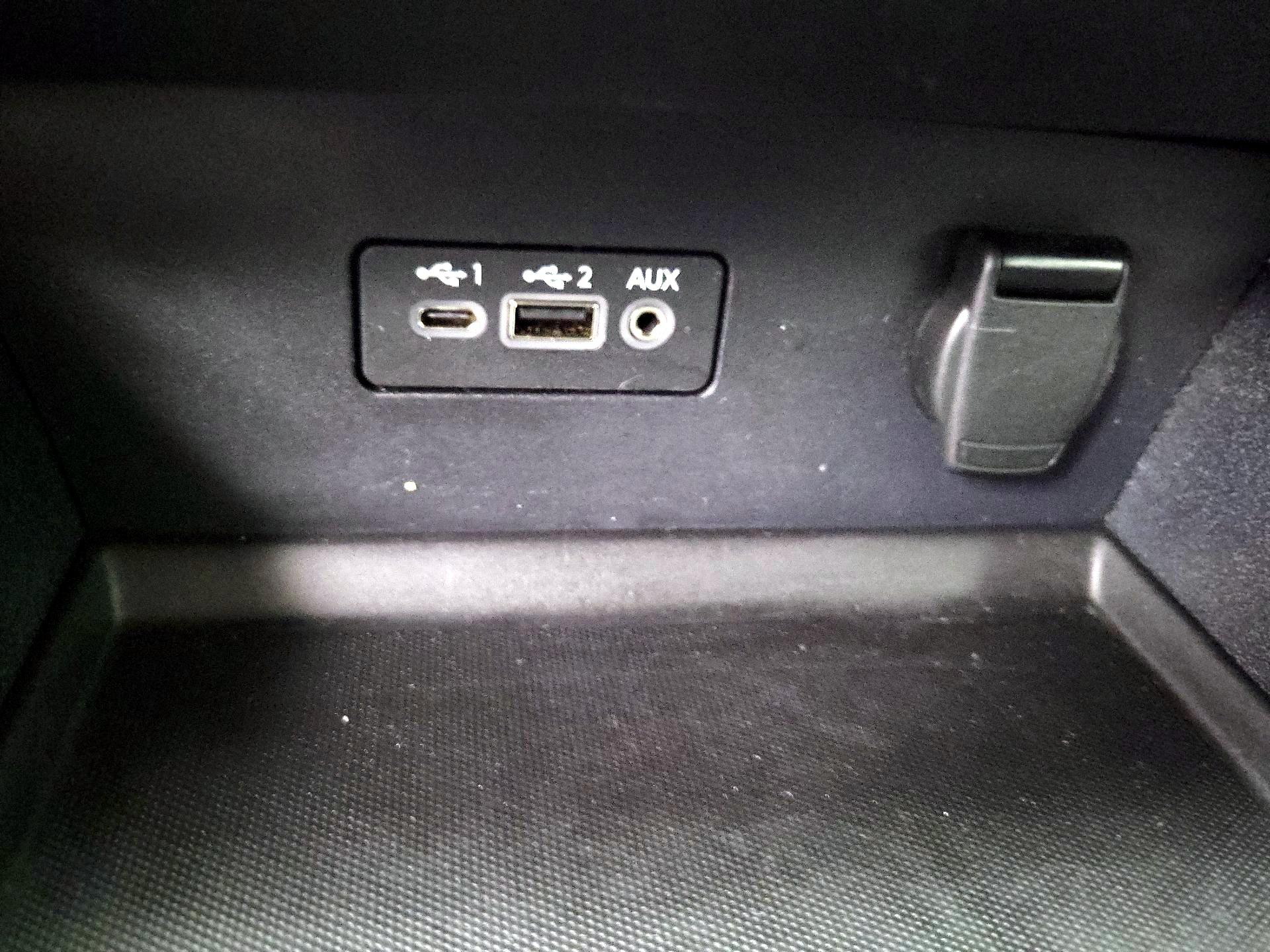 Thumbnail: 2020 Nissan Altima - 18