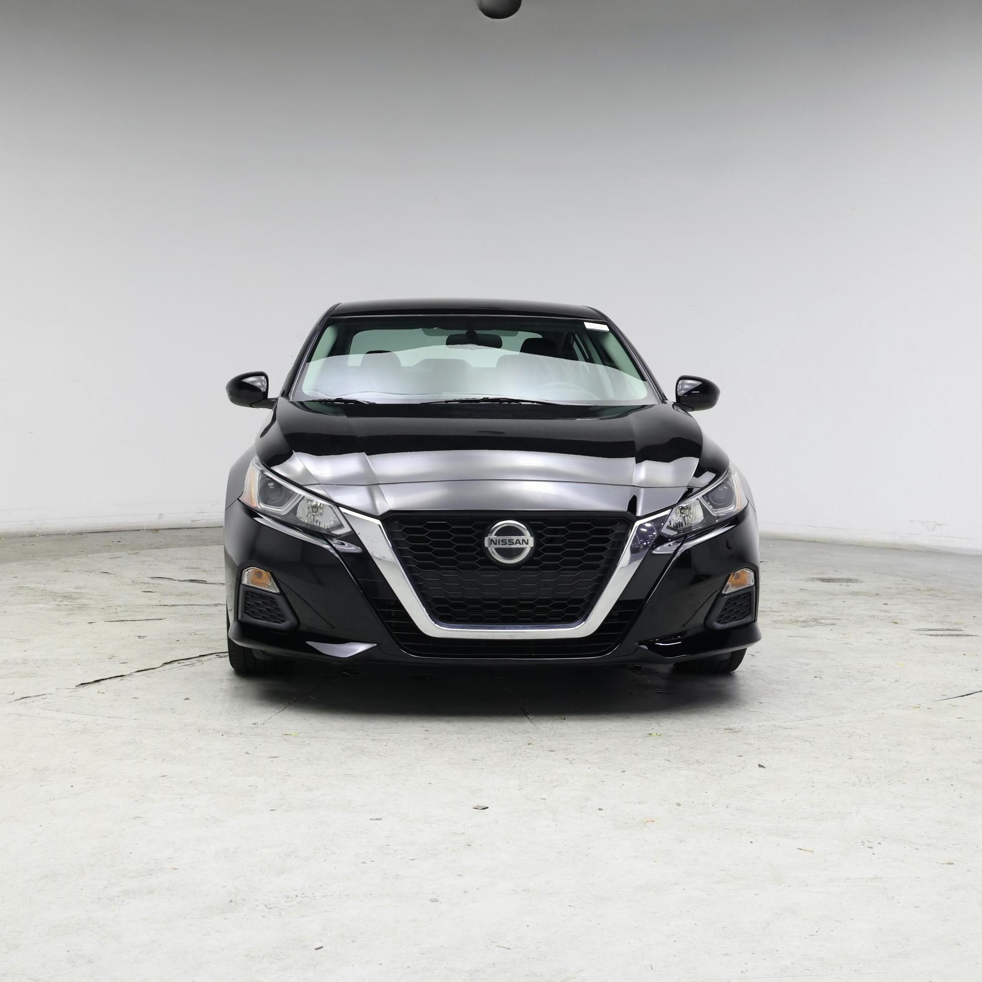 Thumbnail: 2020 Nissan Altima - 5