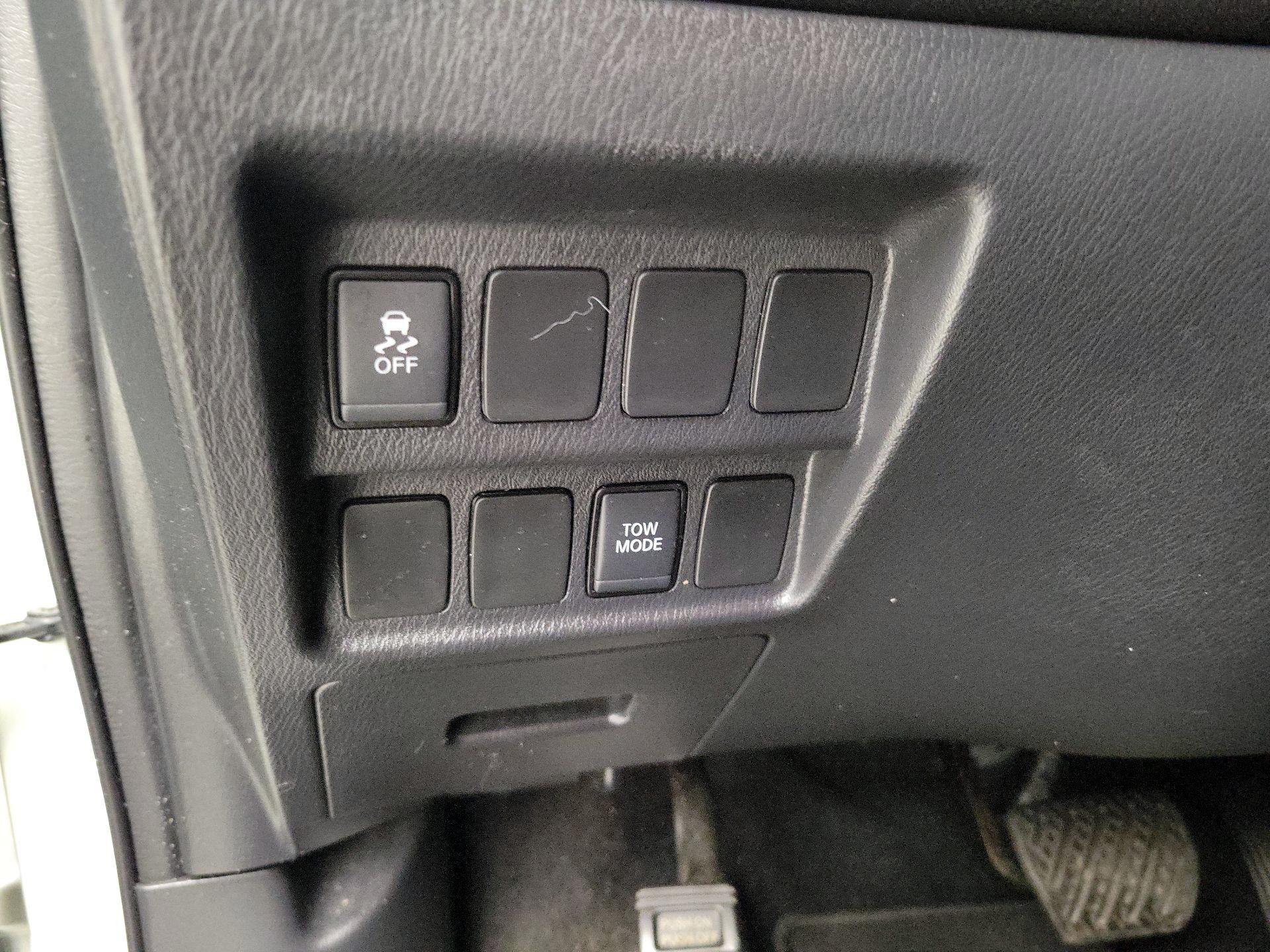 Thumbnail: 2019 Nissan Pathfinder - 13