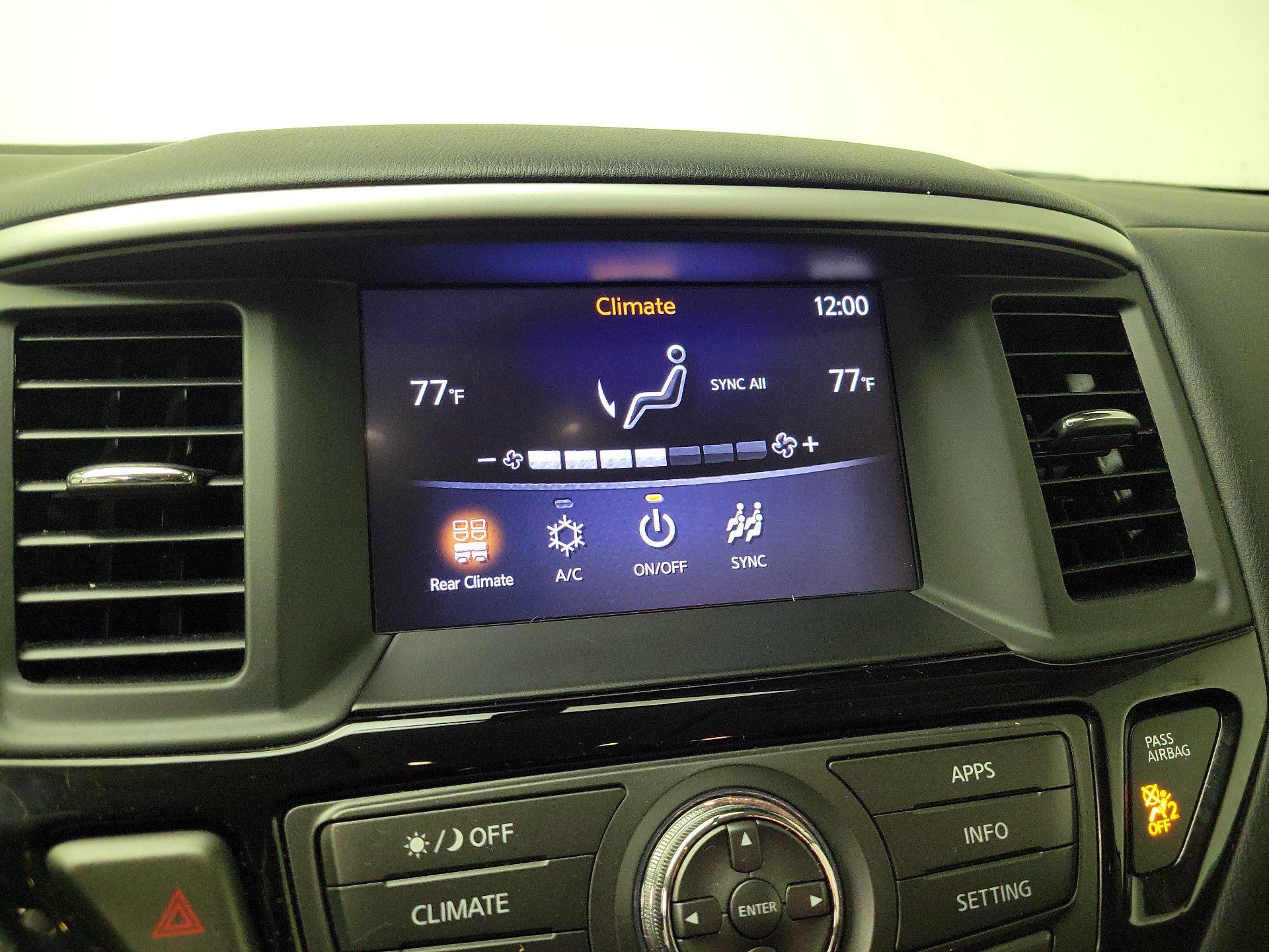 Thumbnail: 2019 Nissan Pathfinder - 16