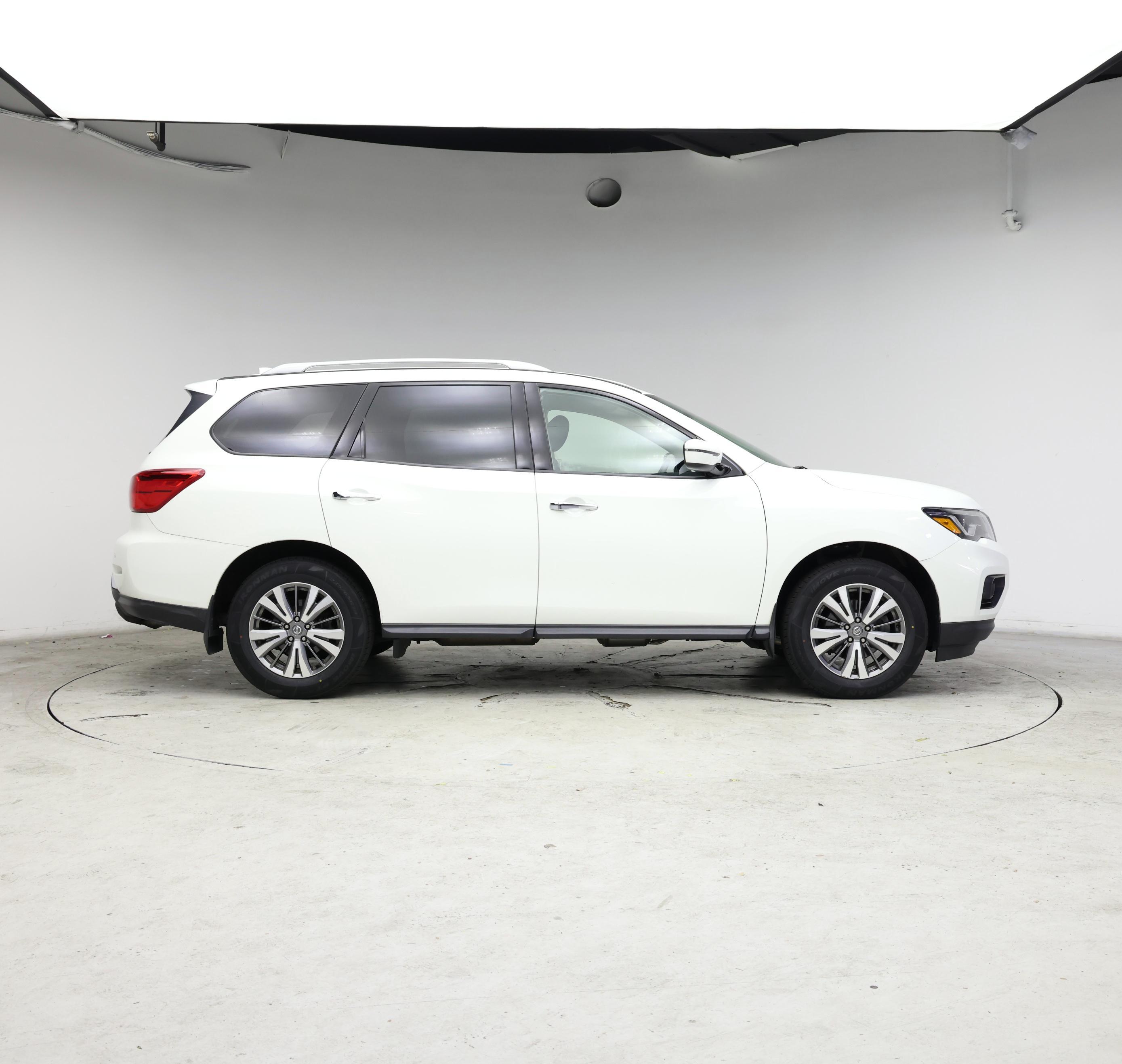 Thumbnail: 2019 Nissan Pathfinder - 7